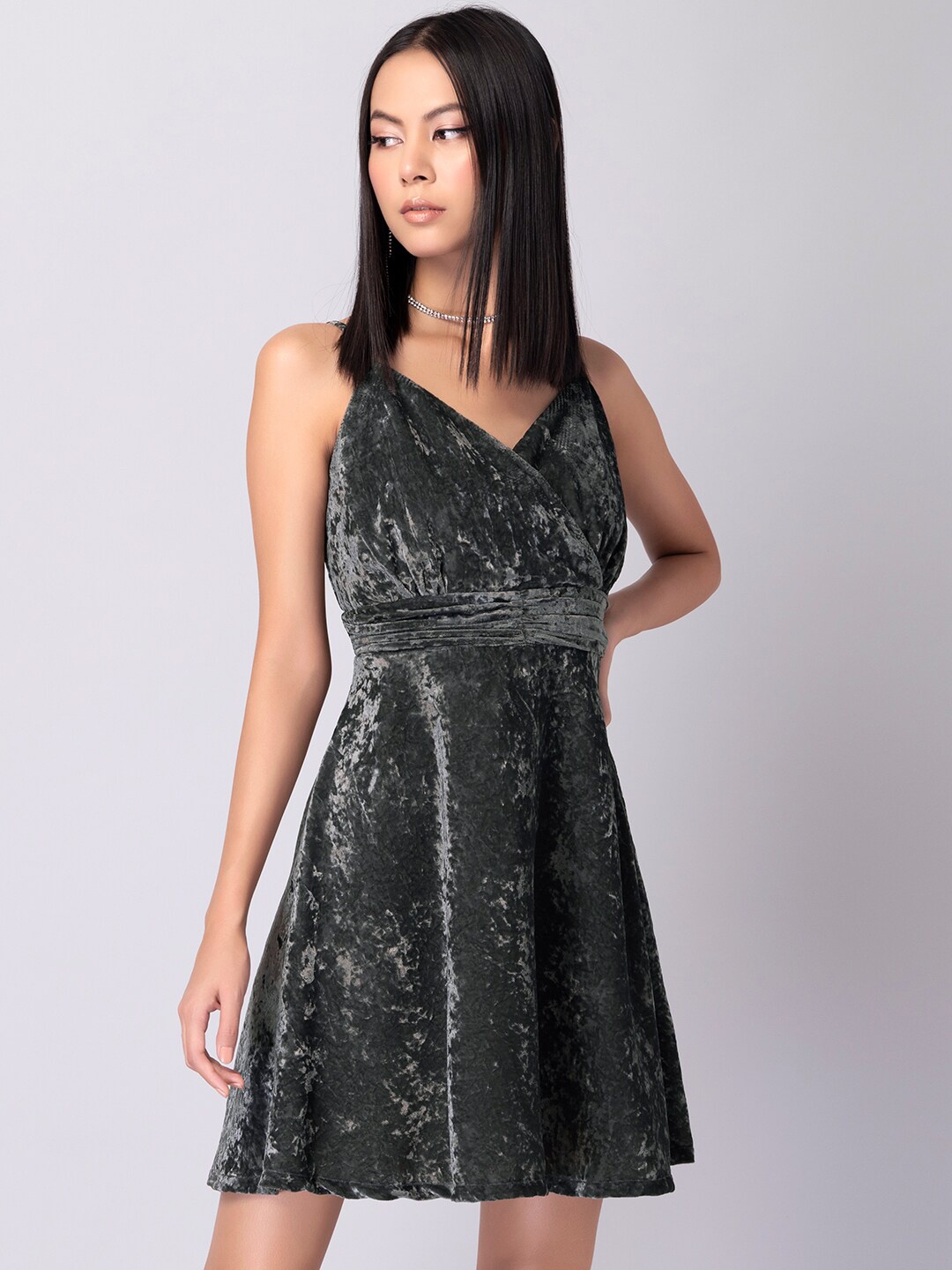 

FabAlley Women Grey Velvet Dress