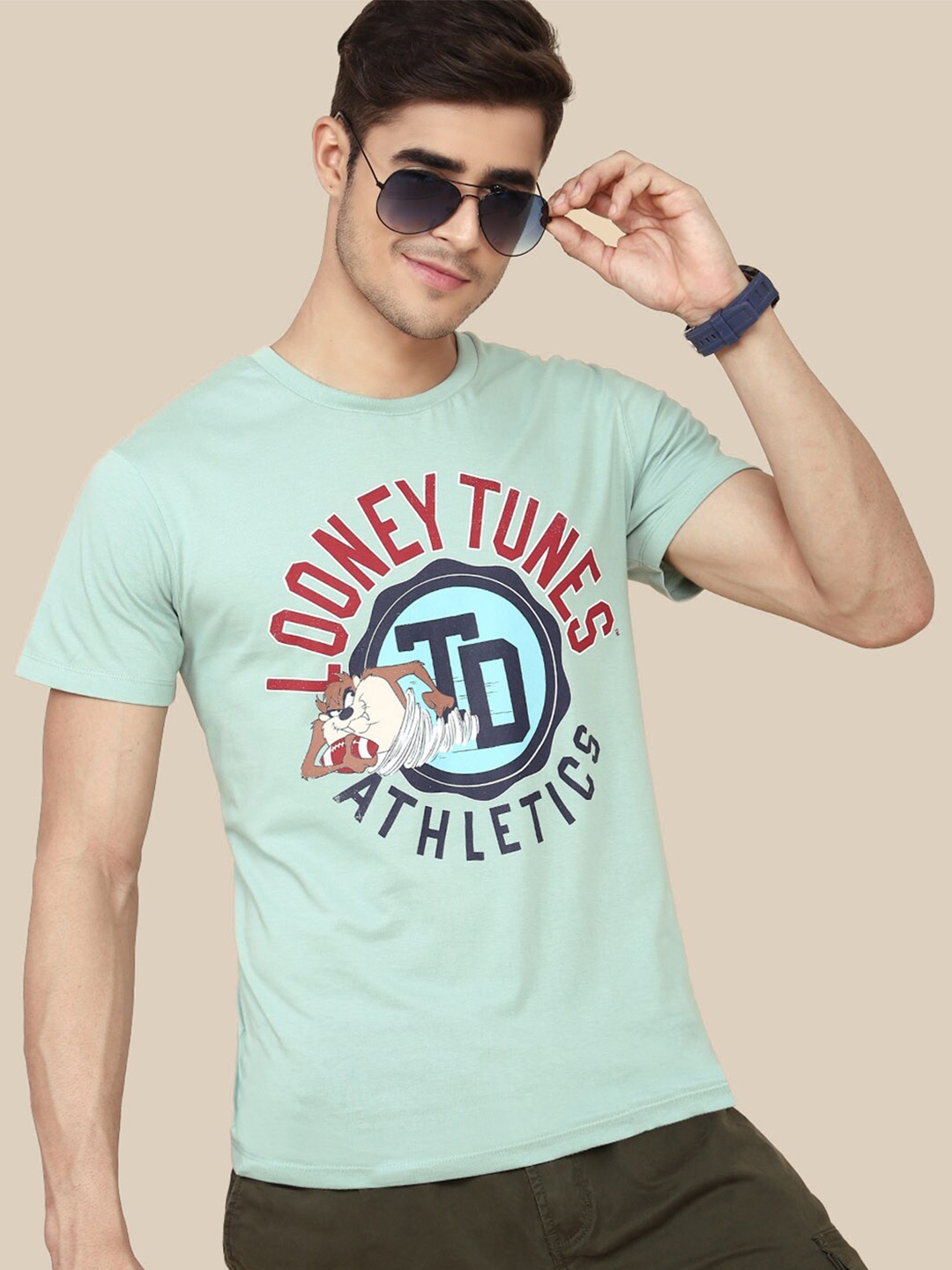

Free Authority Men Green Looney Tunes Printed T-shirt