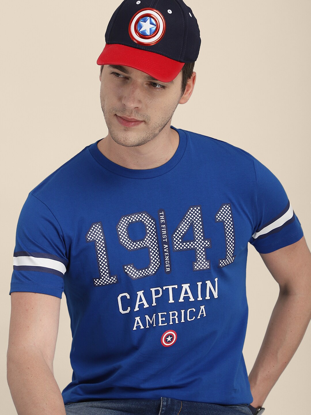 

Free Authority Men Blue & White Captain America Printed Cotton T-shirt