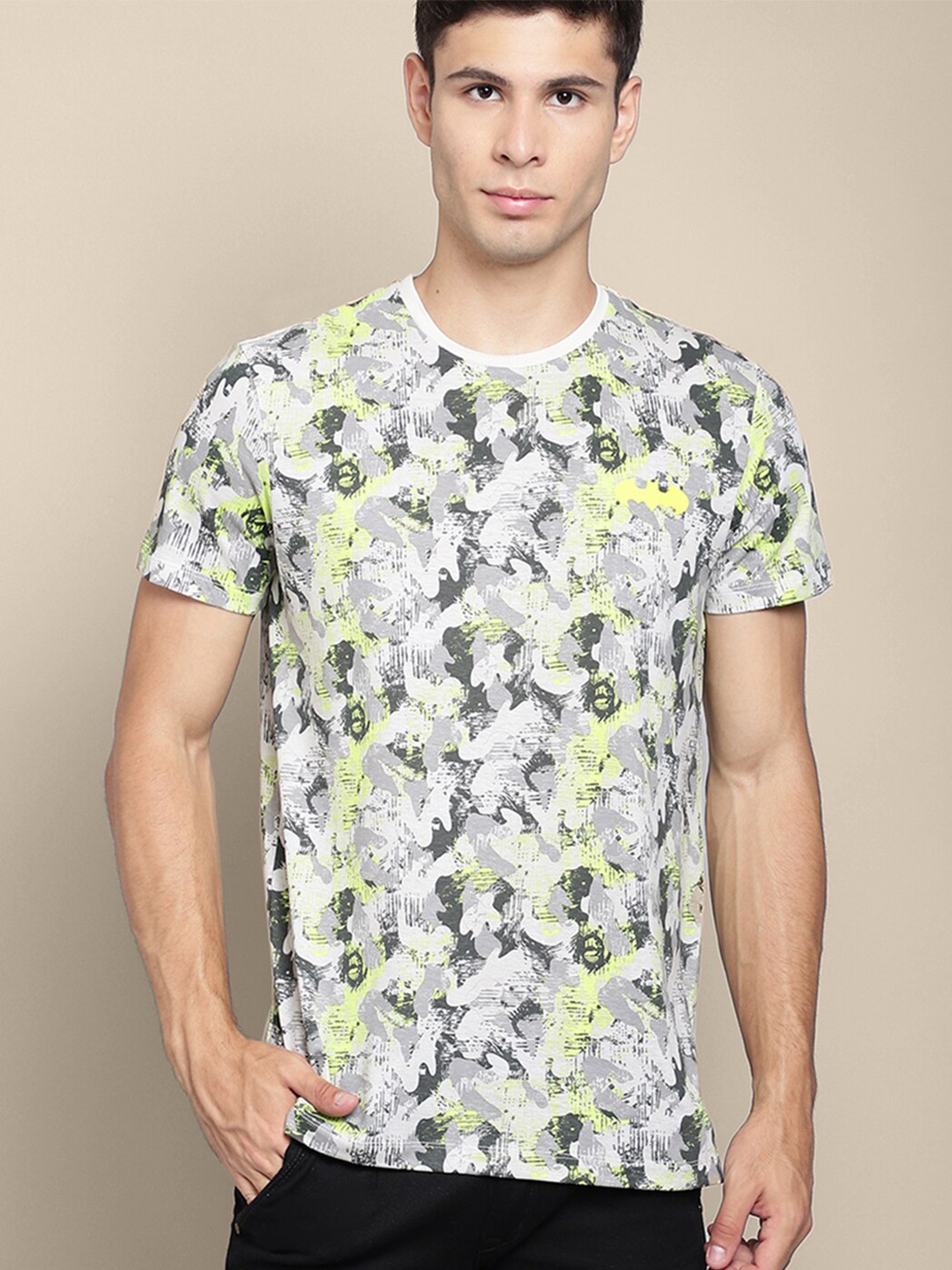 

Free Authority Men Grey Batman Printed Cotton T-shirt