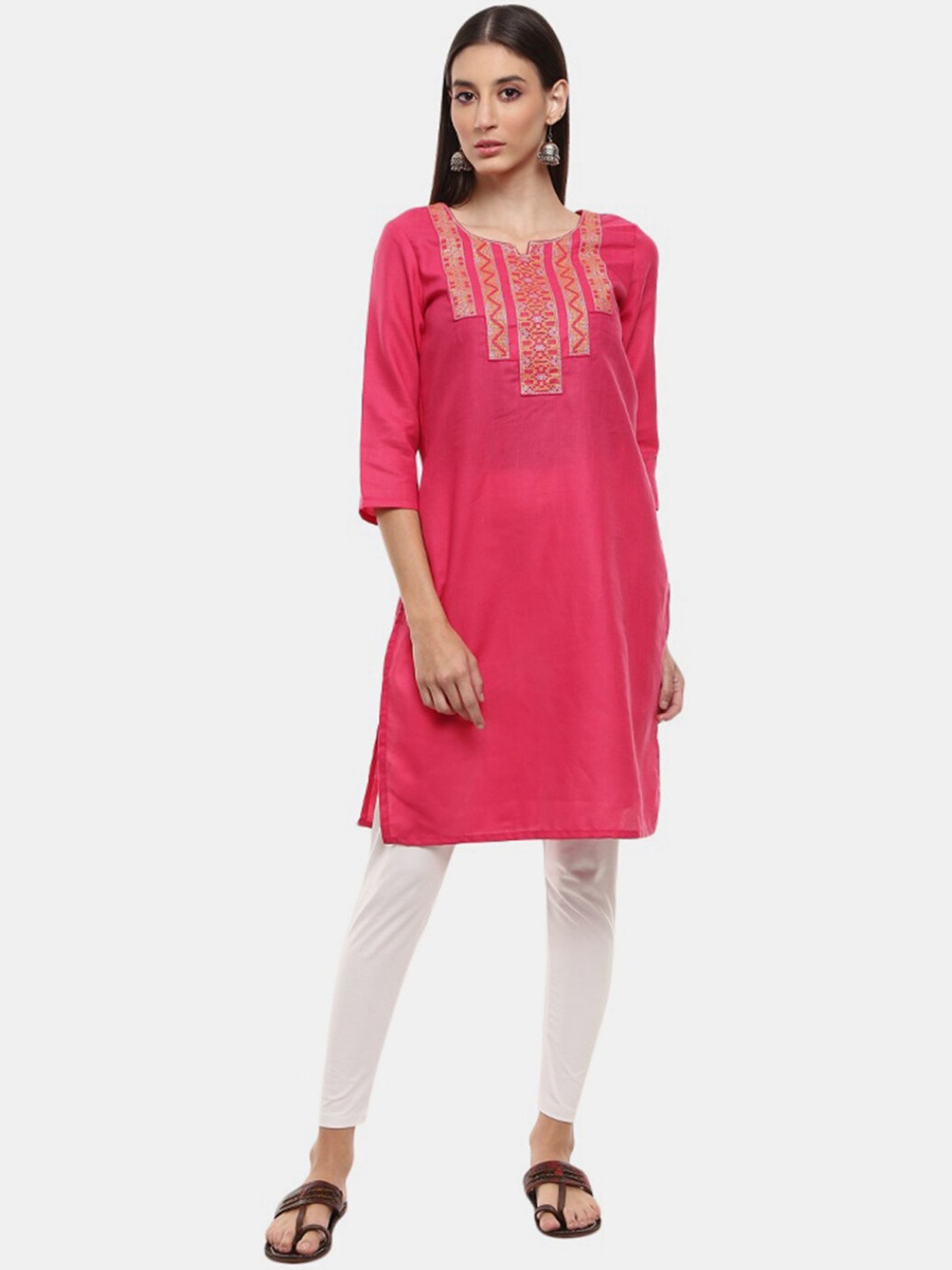 

V-Mart Women Fuchsia Yoke Design Thread Work Kurta