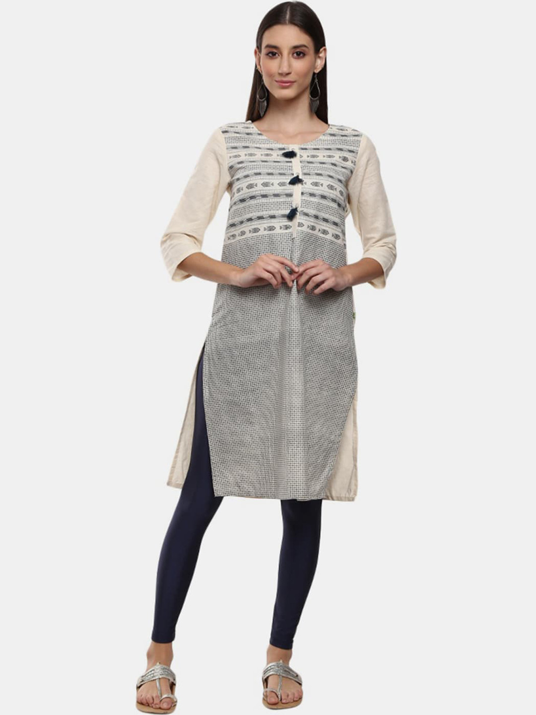 

V-Mart Women Off White Geometric Printed Cotton Kurta