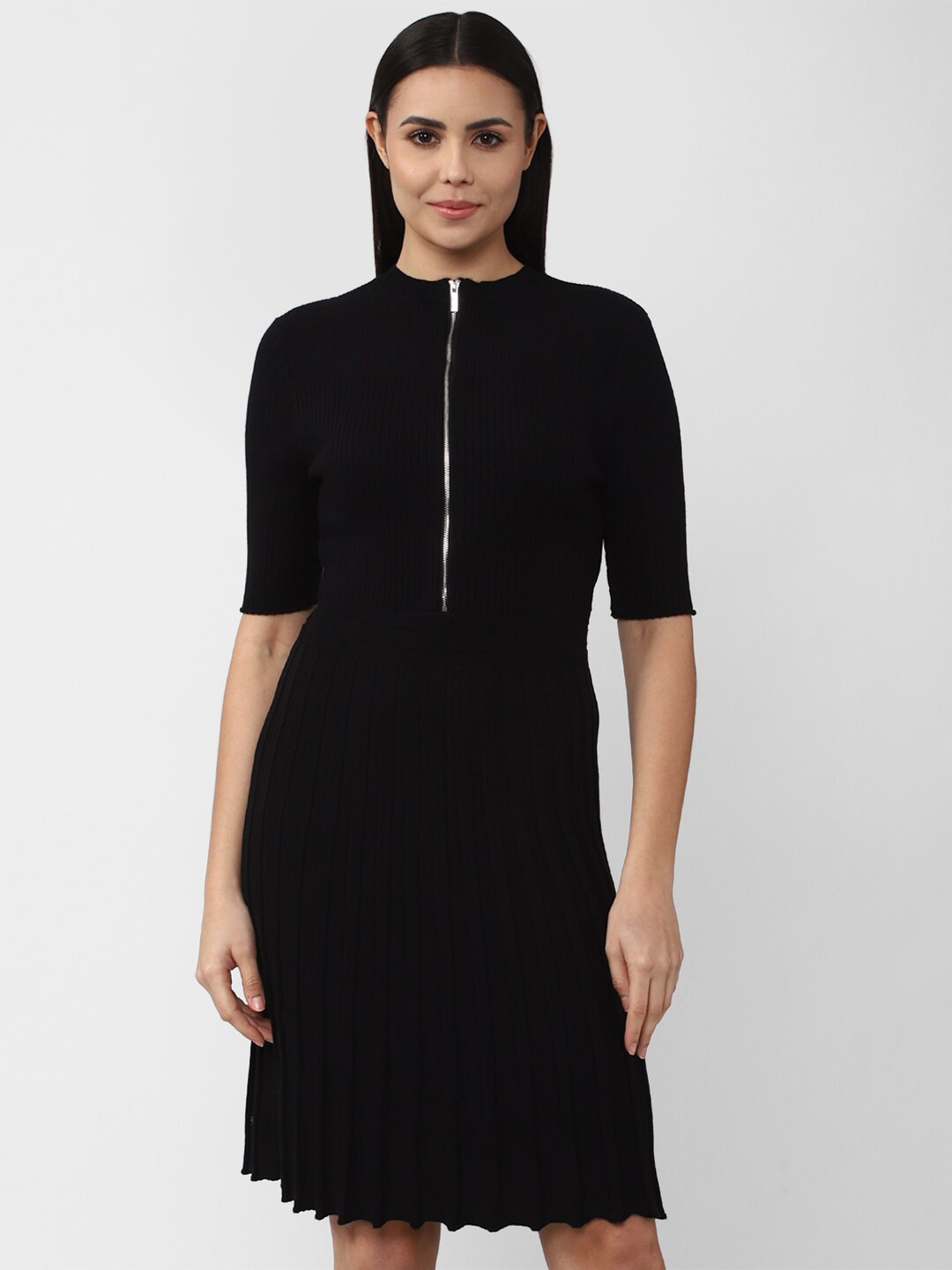 

Van Heusen Woman Black Solid Sheath Dress