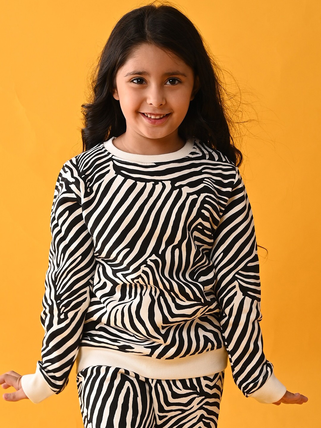 

Anthrilo Girls Off White & Black Zebra Striped Fleece Sweatshirt