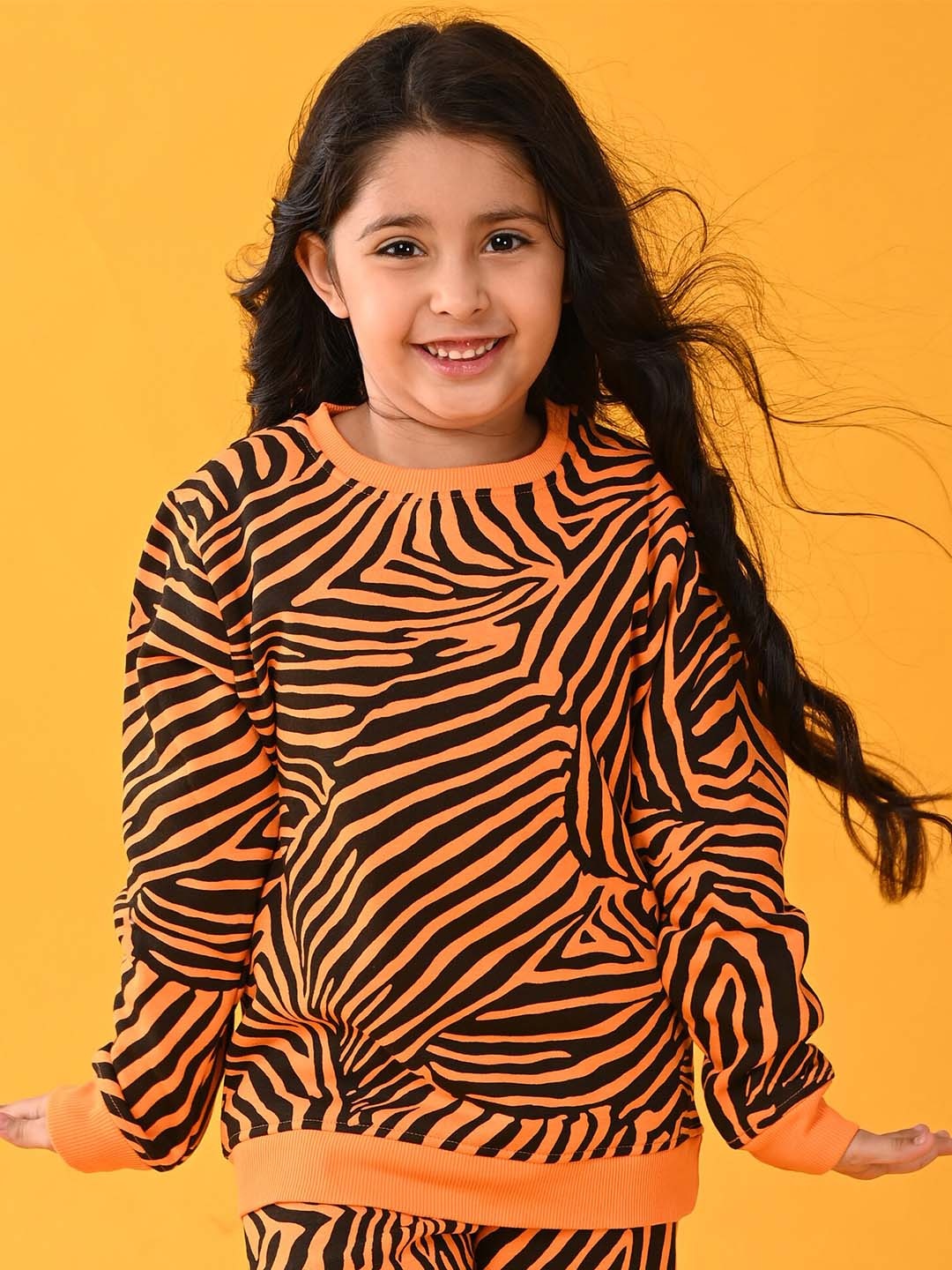 

Anthrilo Girls Orange & Black Animal Printed Sweatshirt