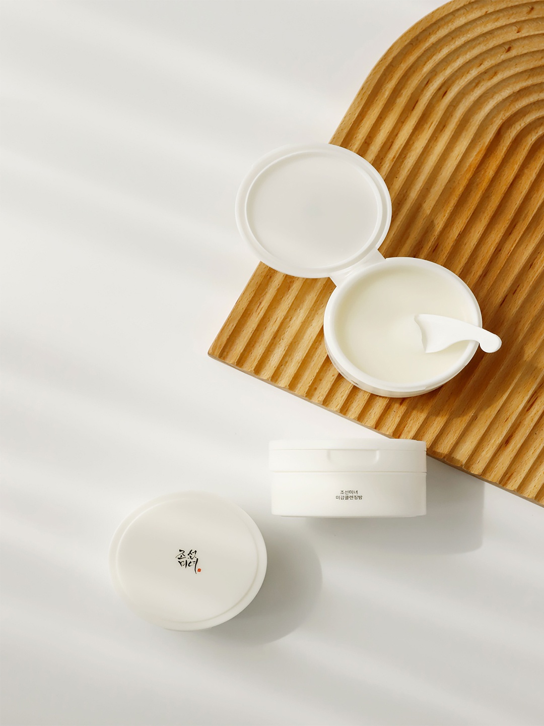 

Beauty of Joseon Radiance Balm with Rice Bran & Nutrient Oils for Glowing Complexion-100ml, White