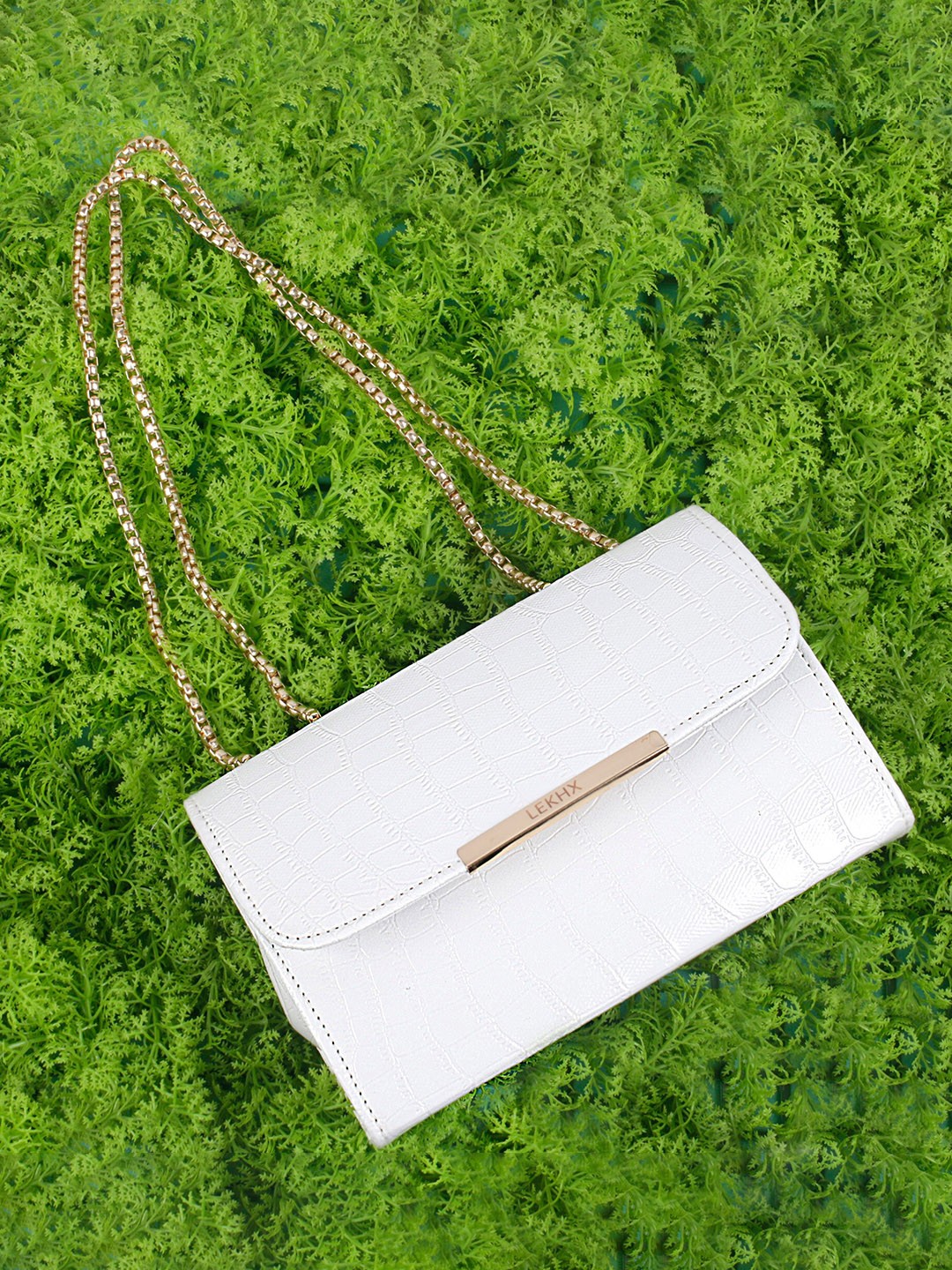 

LEKHX White Solid Structured Sling Bag