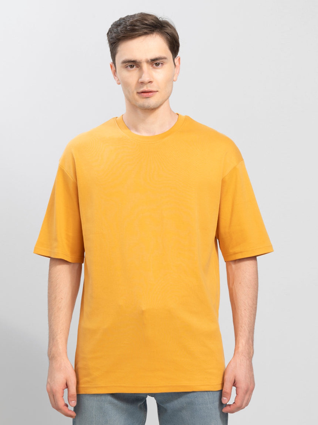 

Snitch Men Mustard Yellow Boxy Cotton T-shirt