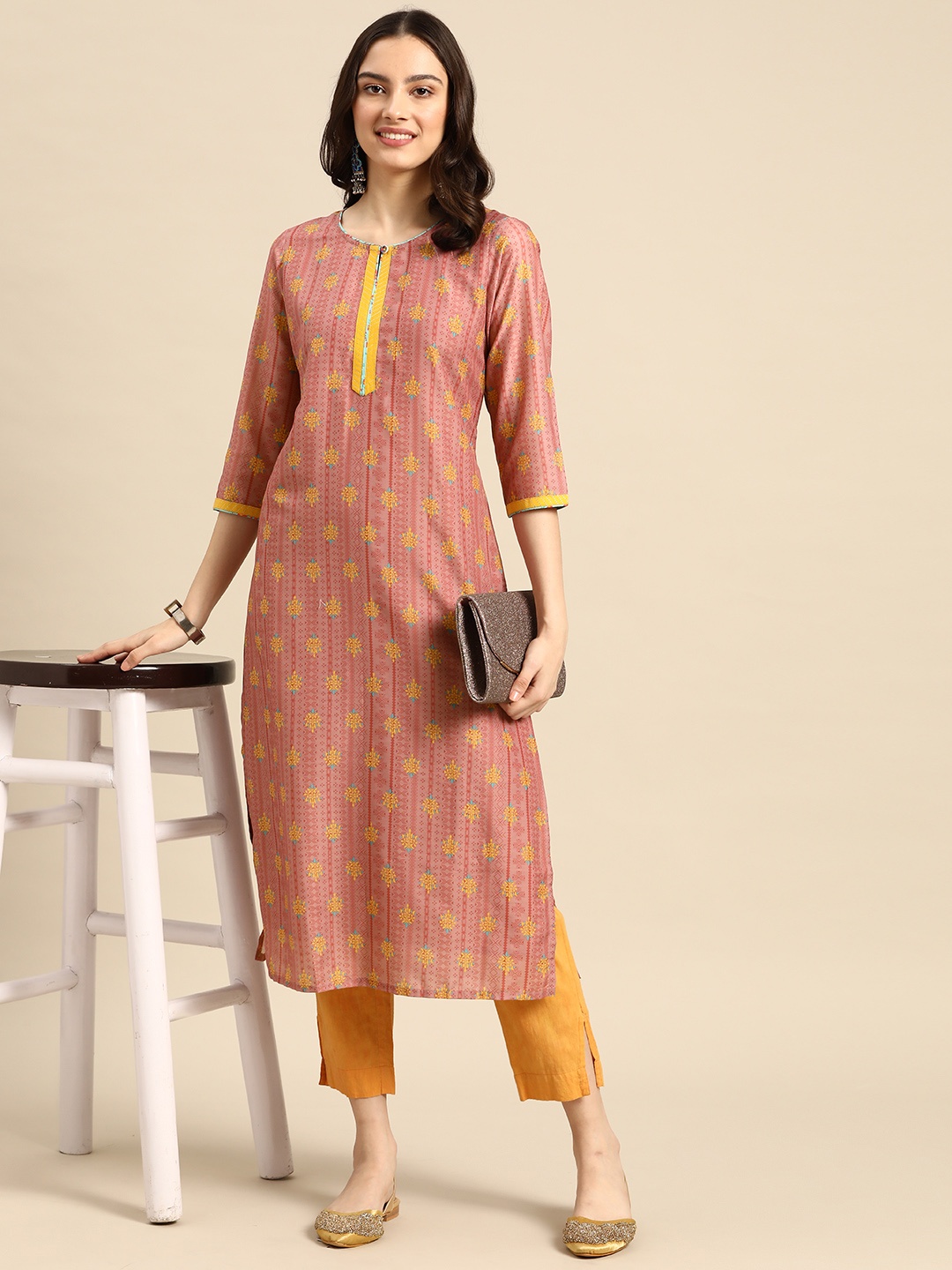 

Sangria Women Mauve & Yellow Geometric Floral Kurta
