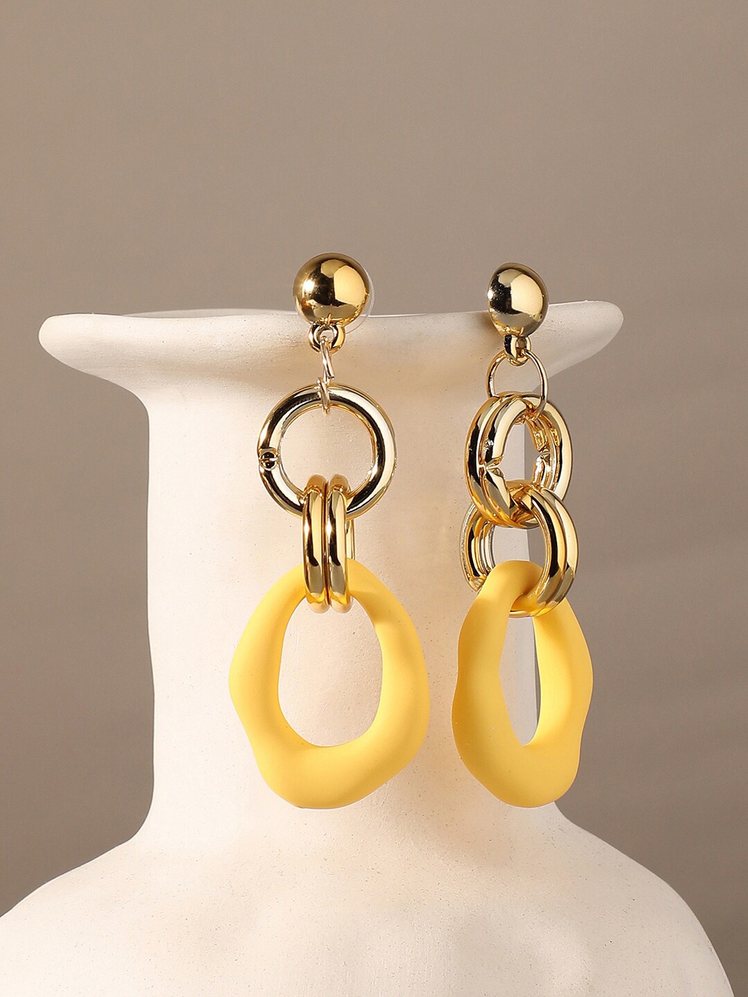 

SOHI Yellow Gold Plated Drop Earrings