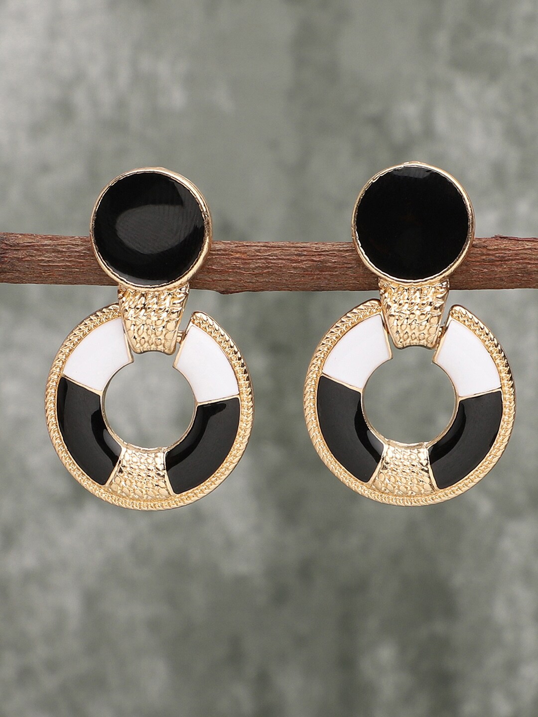 

SOHI Gold-Toned & Black Circular Drop Earrings