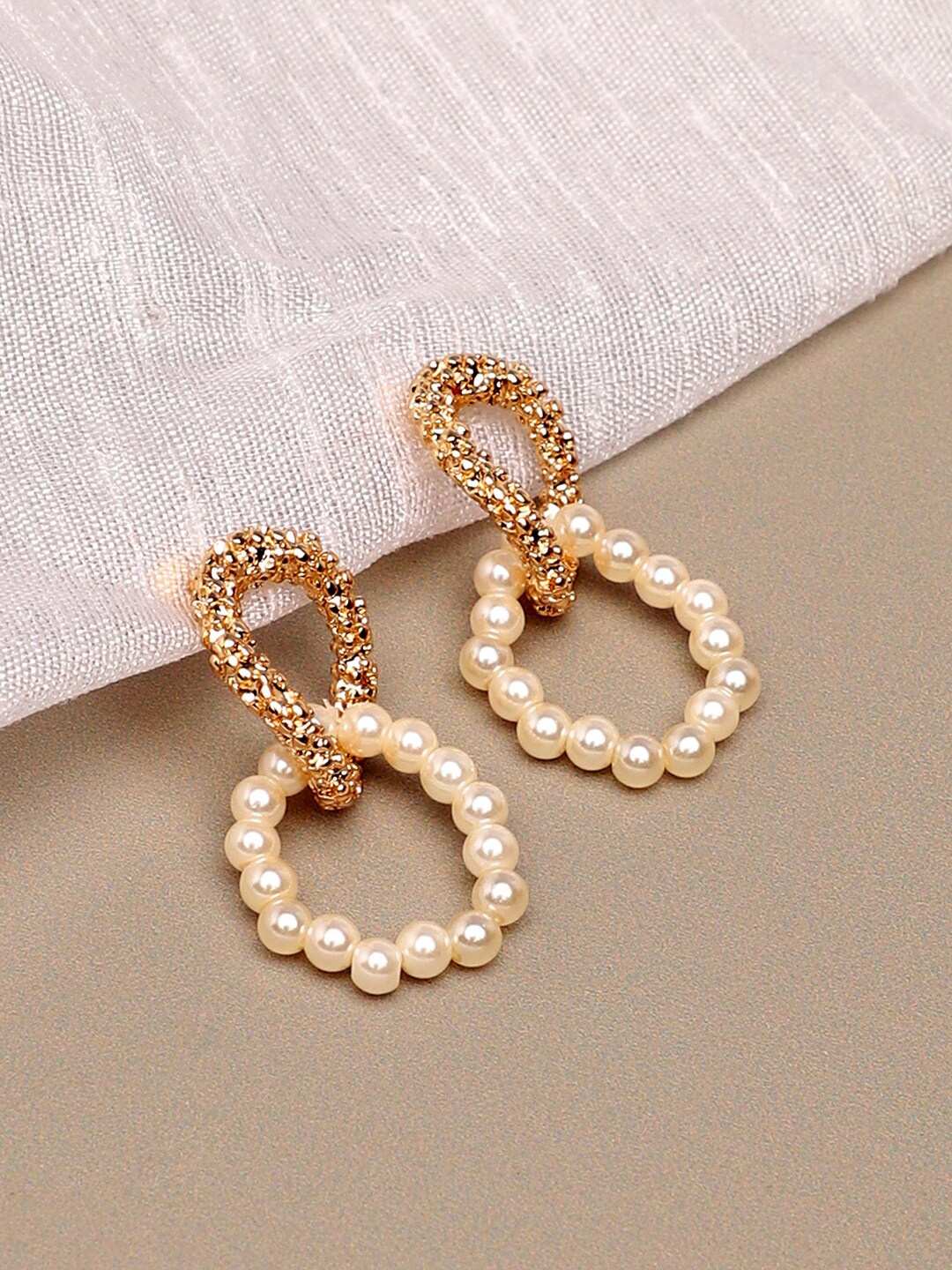 

SOHI Gold-Plated Contemporary Hoop Earrings