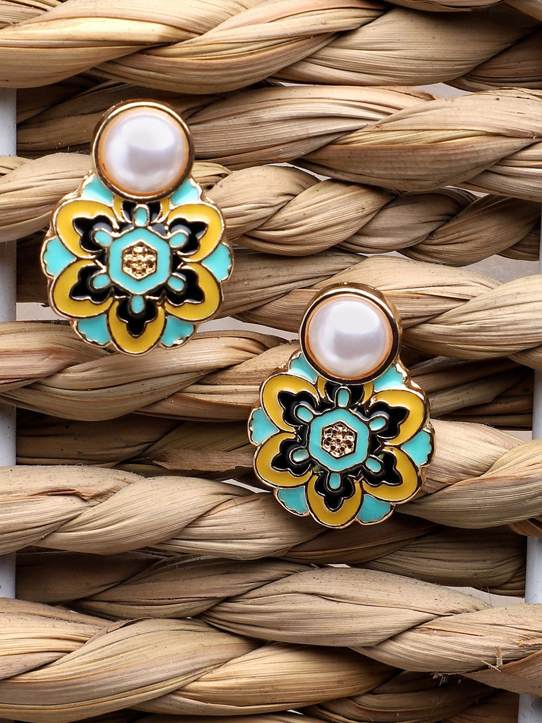 

SOHI Green Gold Plated Contemporary Drop Earrings