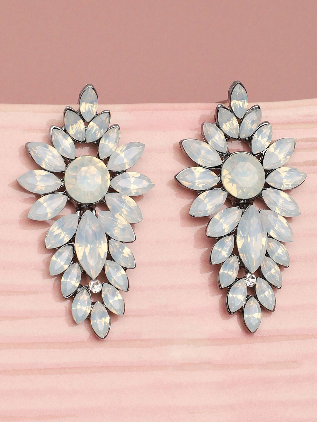

SOHI Women Blue Contemporary Drop Earrings