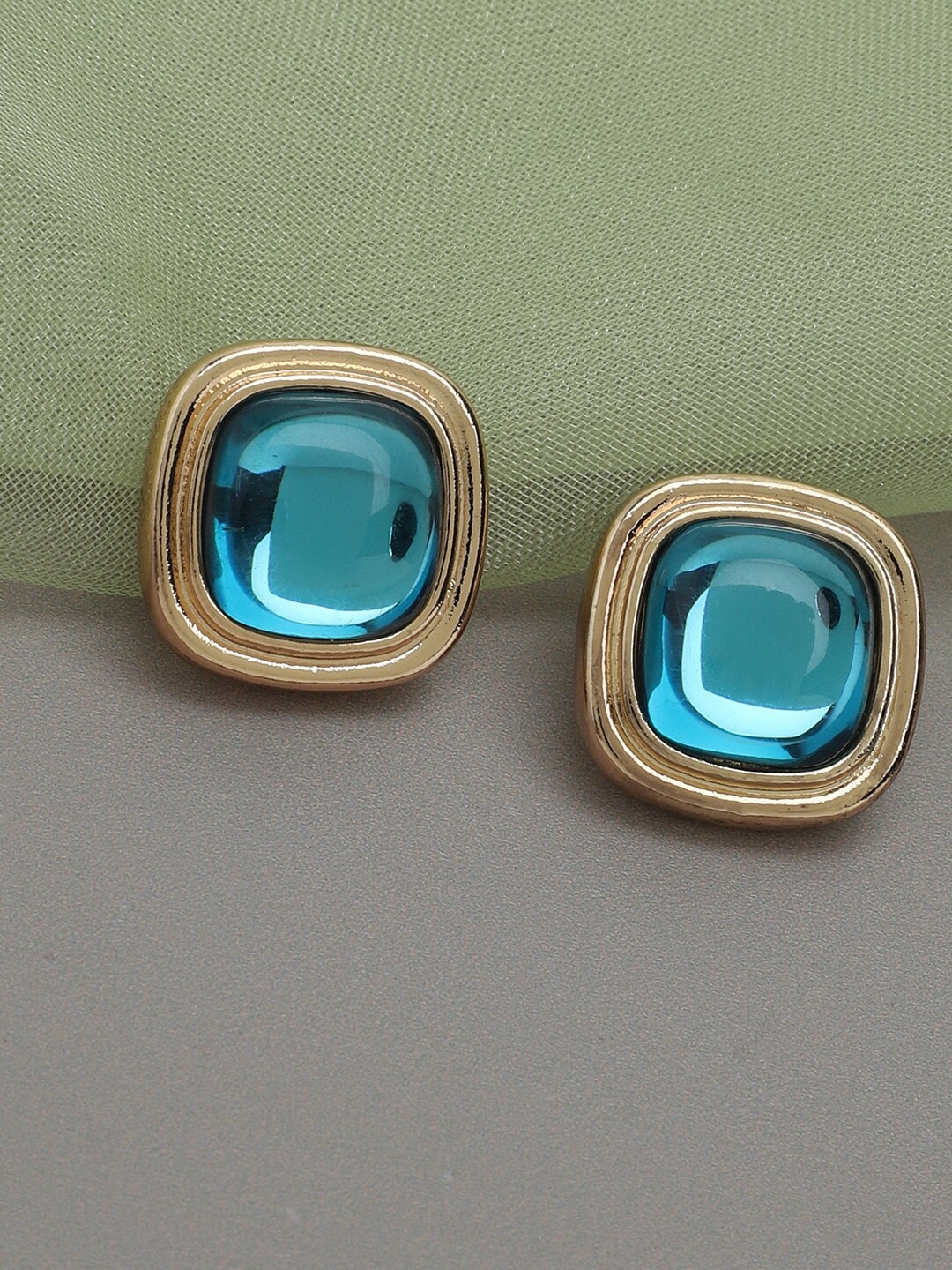 

SOHI Women Blue Contemporary Studs Earrings