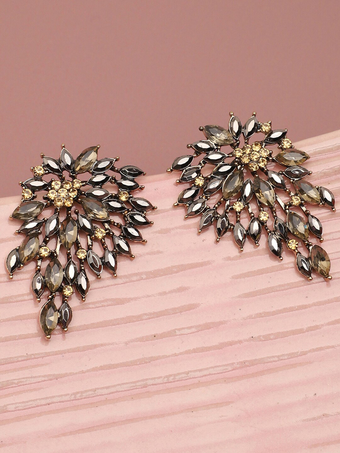 

SOHI Gold-Plated Contemporary Drop Earrings