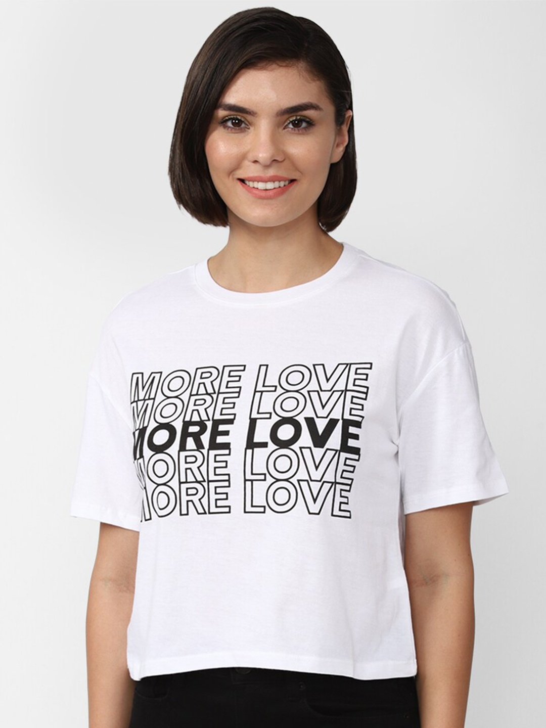 

FOREVER 21 White Print Pure Cotton Typography Boxy Crop Top