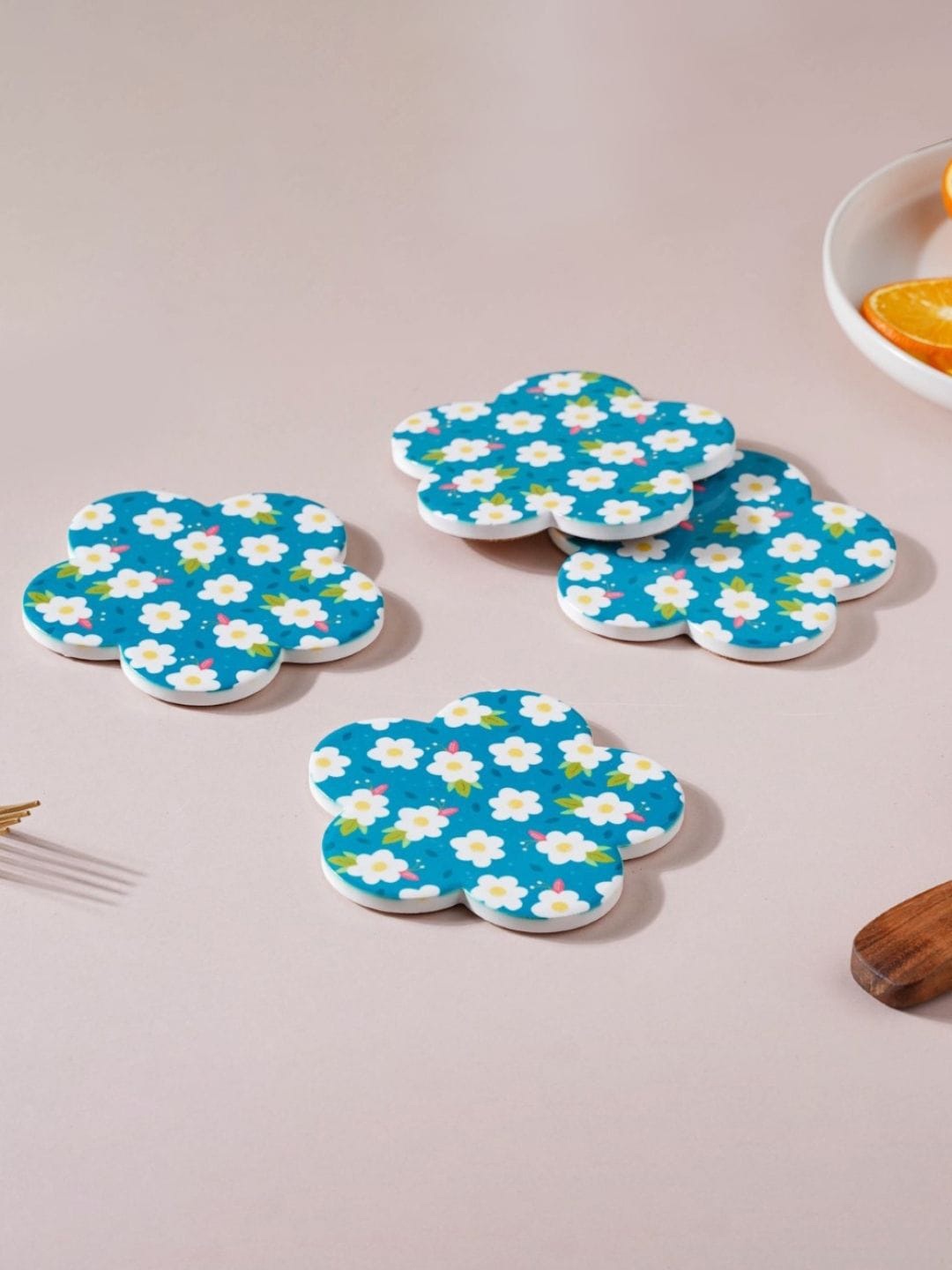 

Nestasia Set Of 4 Blue and White Daisy Floral Printed Coasters