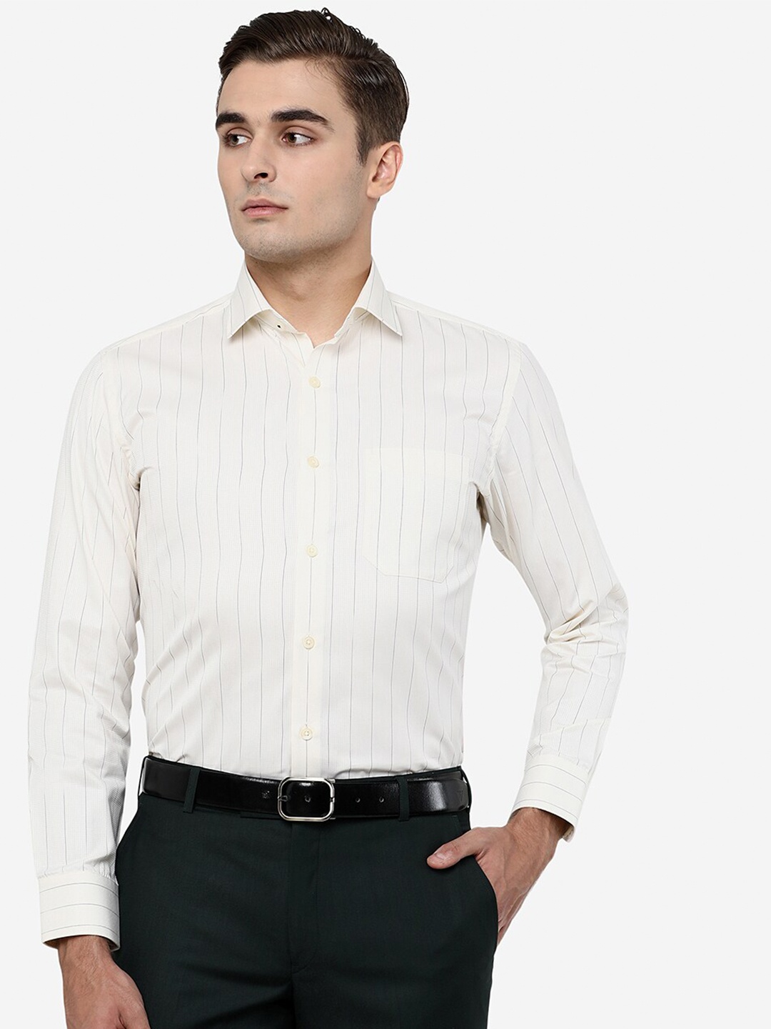 

Greenfibre Men White Slim Fit Striped Cotton Formal Shirt