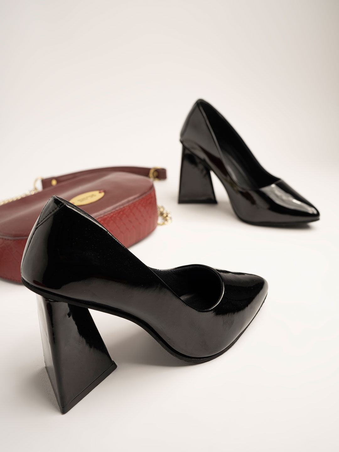 

Shoetopia Women Black Block Pumps