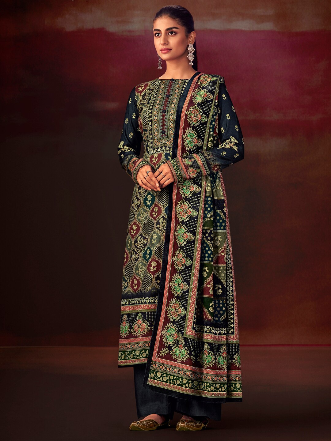 

Stylee LIFESTYLE Navy Blue & Green Printed Unstitched Dress Material