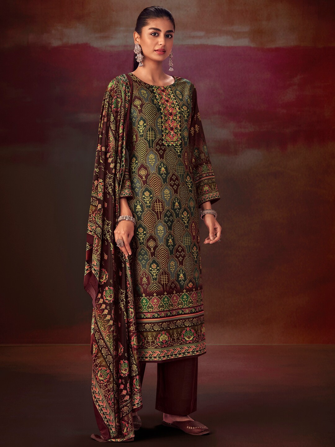 

Stylee LIFESTYLE Women Purple & Green Printed Unstitched Dress Material