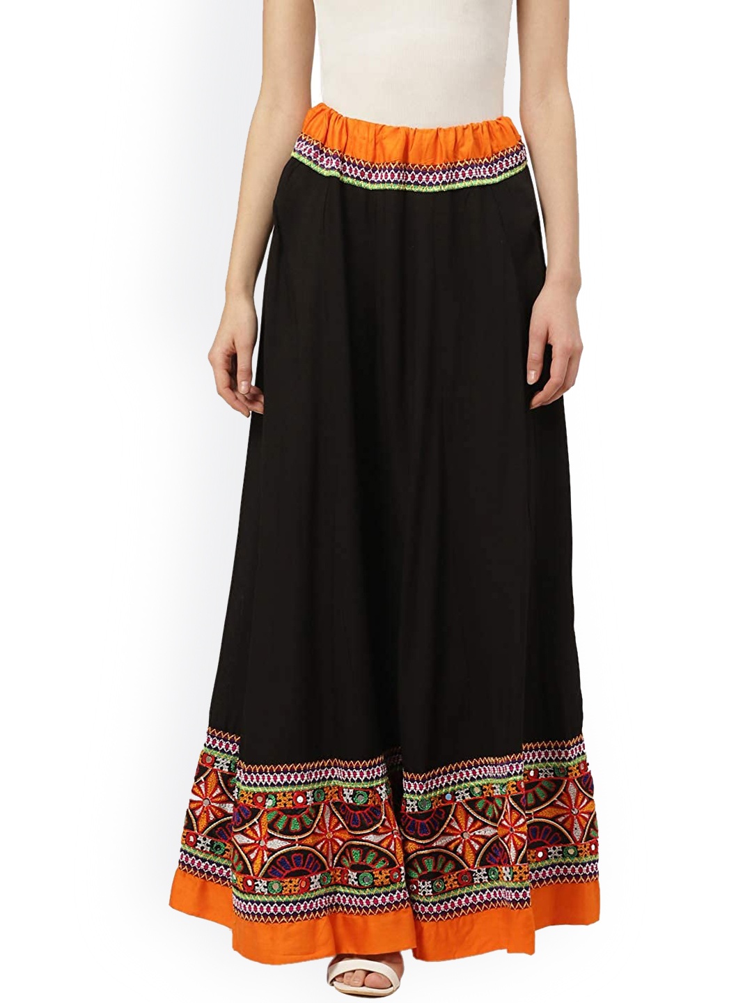 

Vastraa Fusion Women Black Embroidered Maxi Skirts