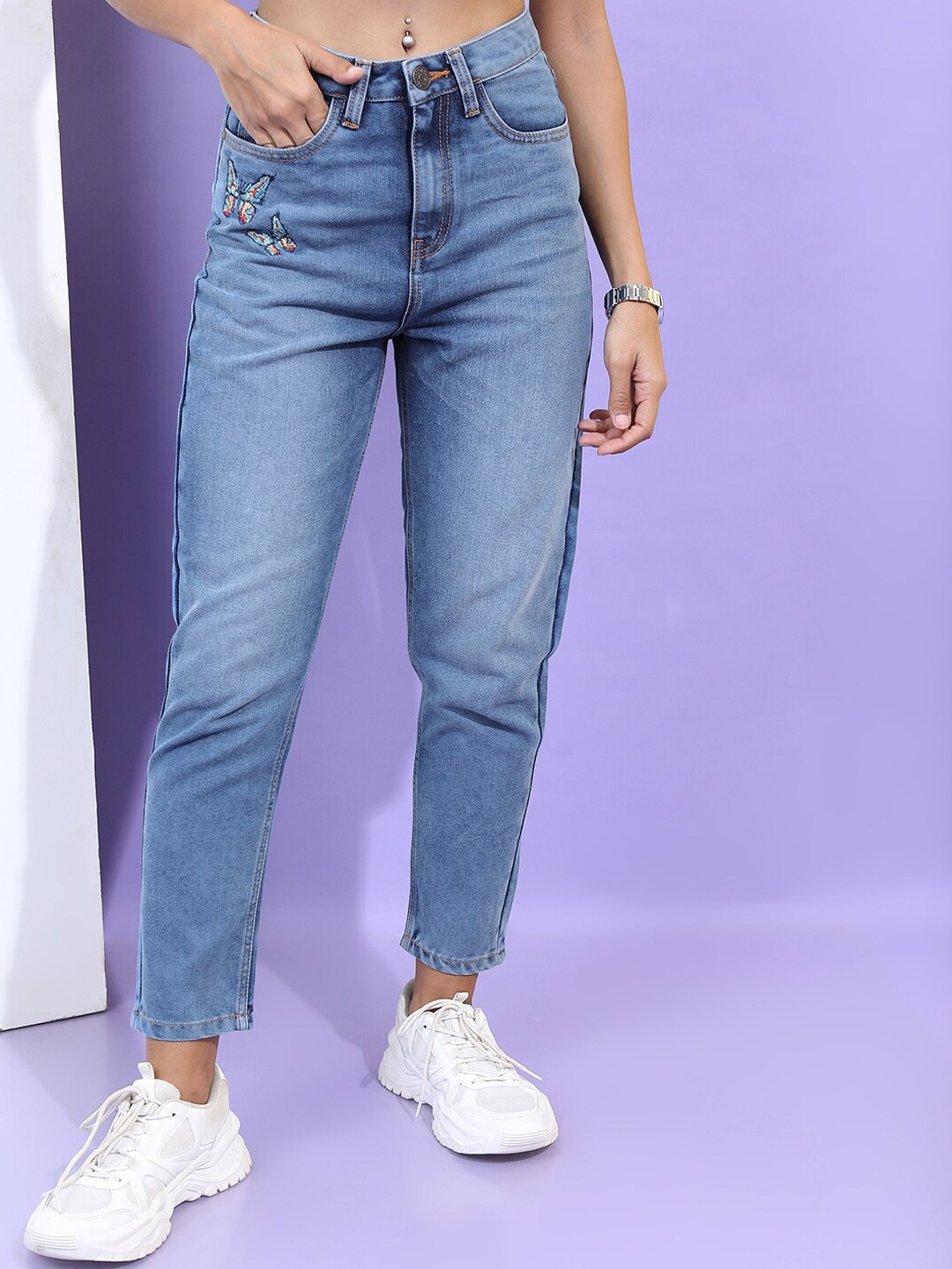 

Tokyo Talkies Women Blue Light Fade Cotton Embroidered Jeans