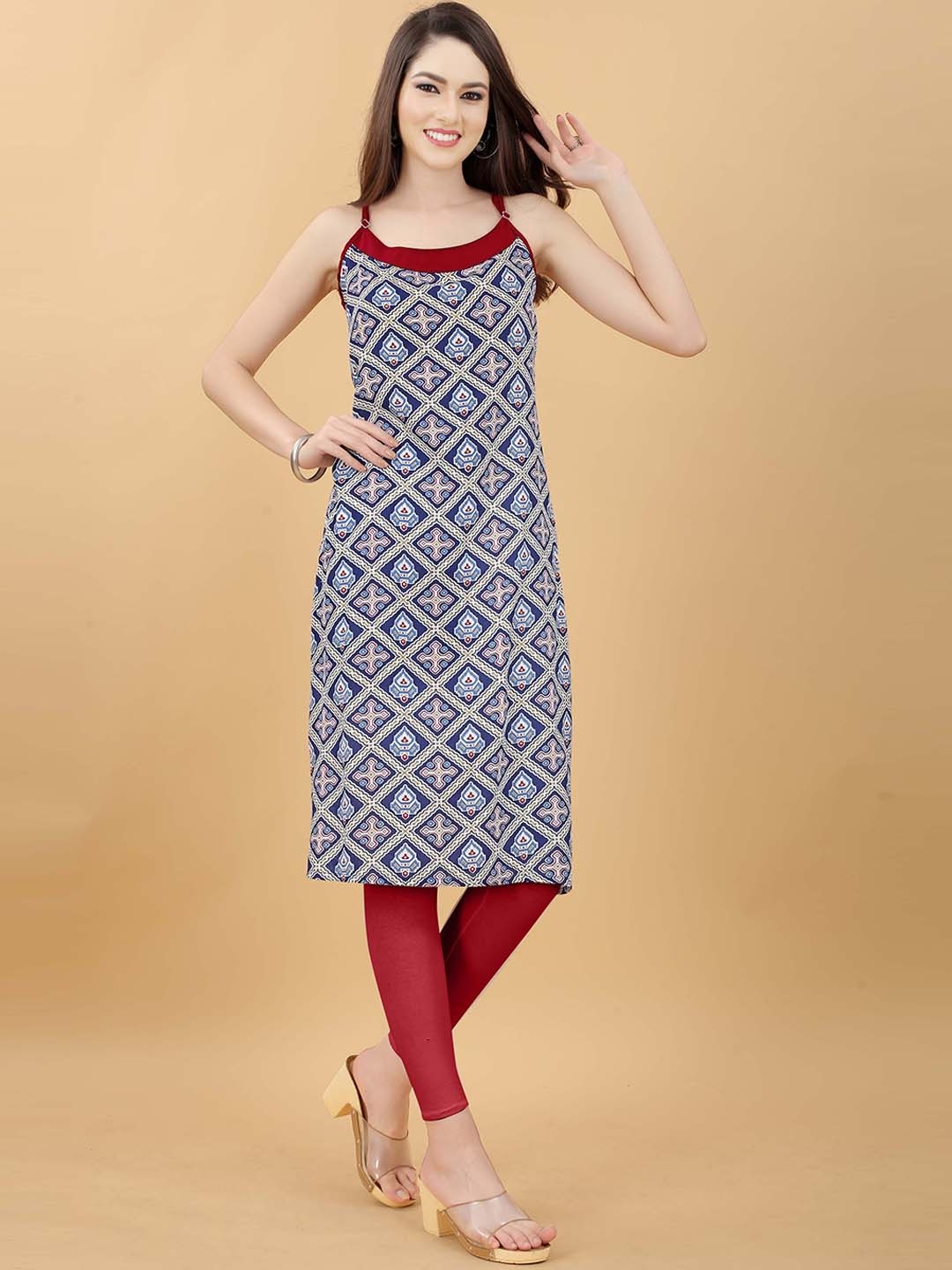 

RACHNA Women Blue & Maroon Ethnic Motifs Printed Fusion Kurta