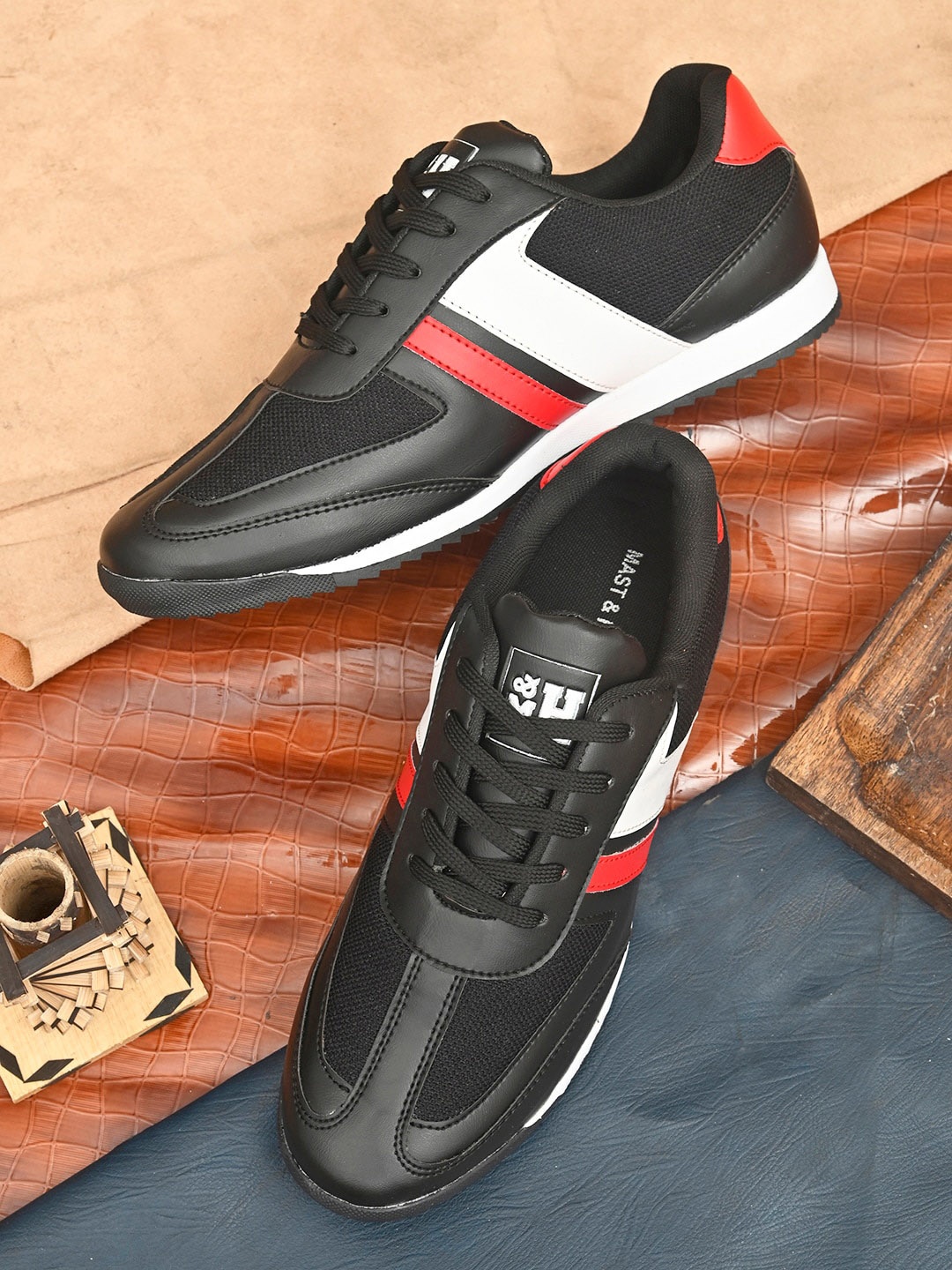 

Mast & Harbour Men Black Colourblocked Sneakers