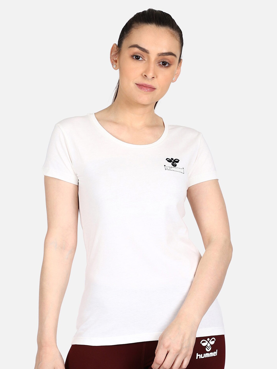 

hummel Women White Solid Applique Cotton T-shirt