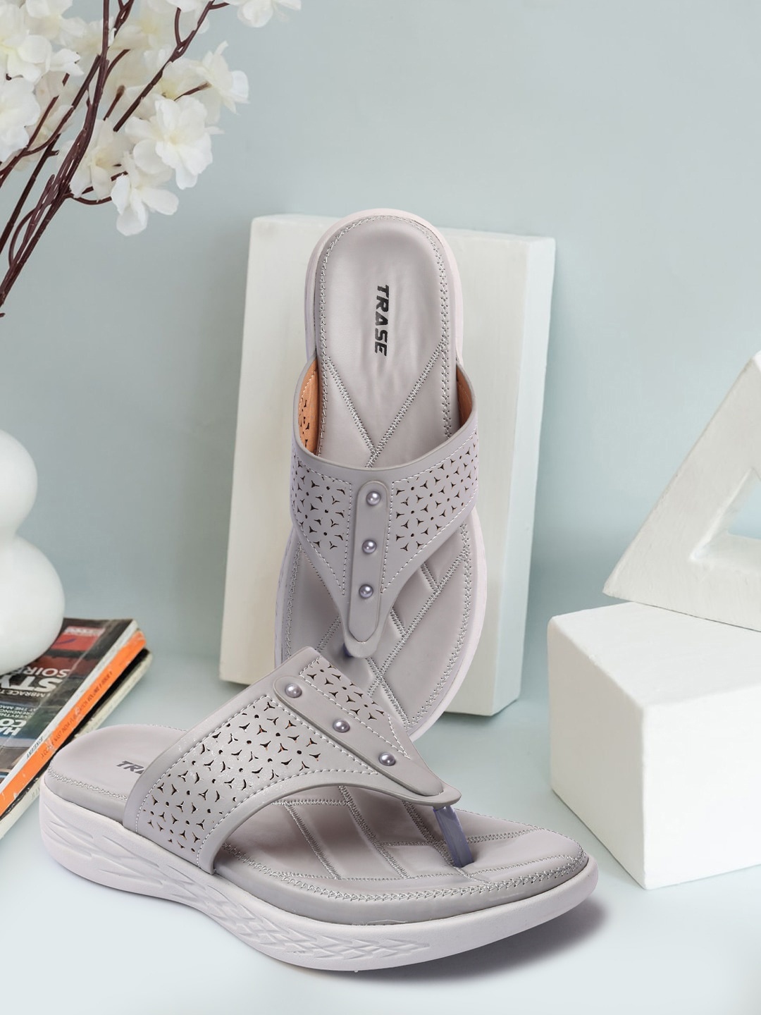 

TRASE Women Grey T-Strap Flats with Laser Cuts