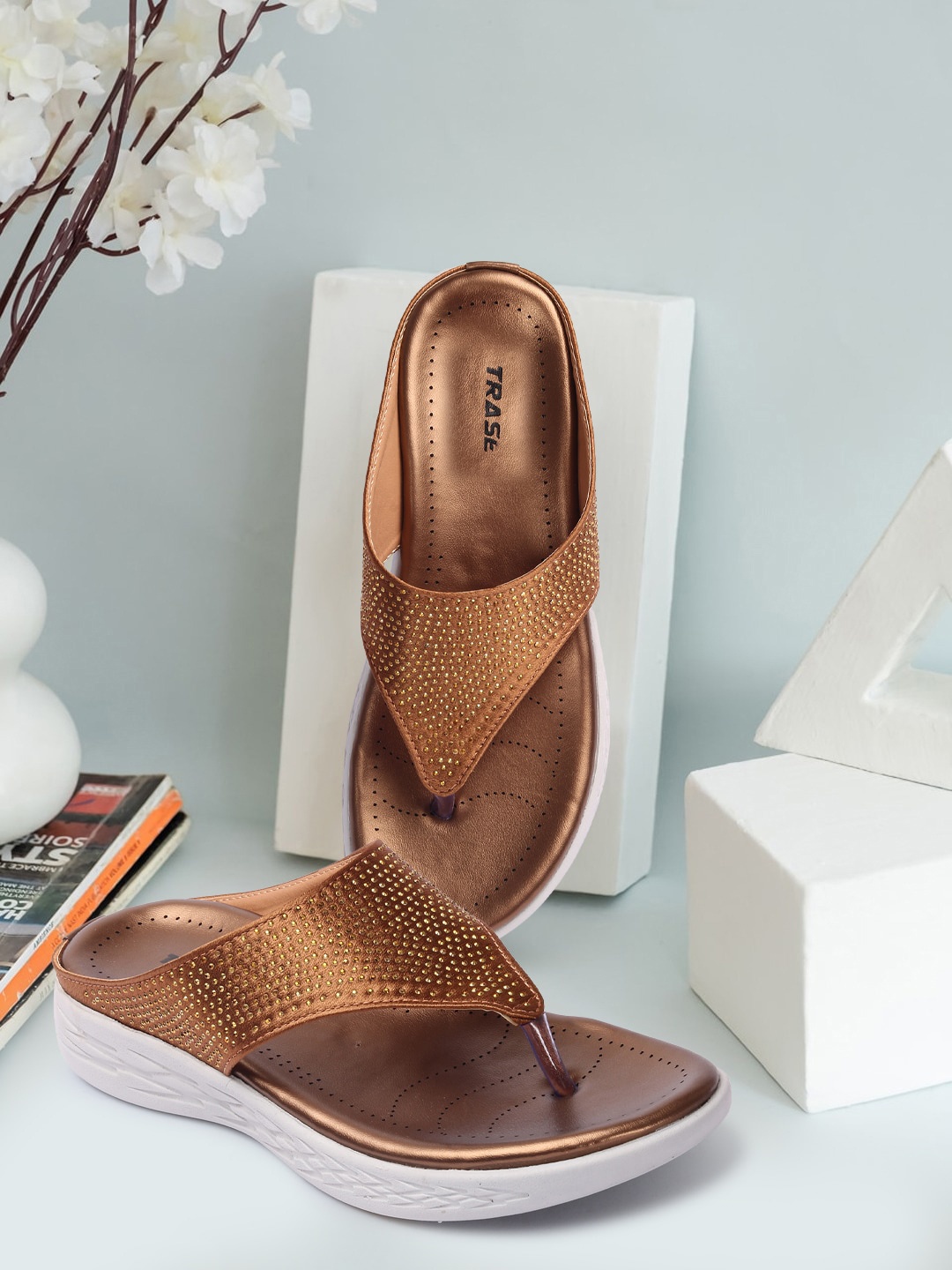 

TRASE Women Copper-Toned T-Strap Flats