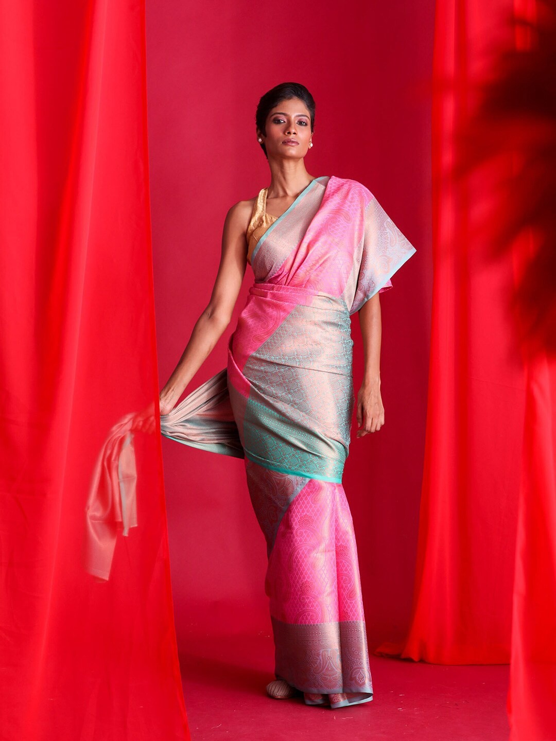 

BEATITUDE Pink & Sea Green Ethnic Motifs Zari Brocade Banarasi Saree