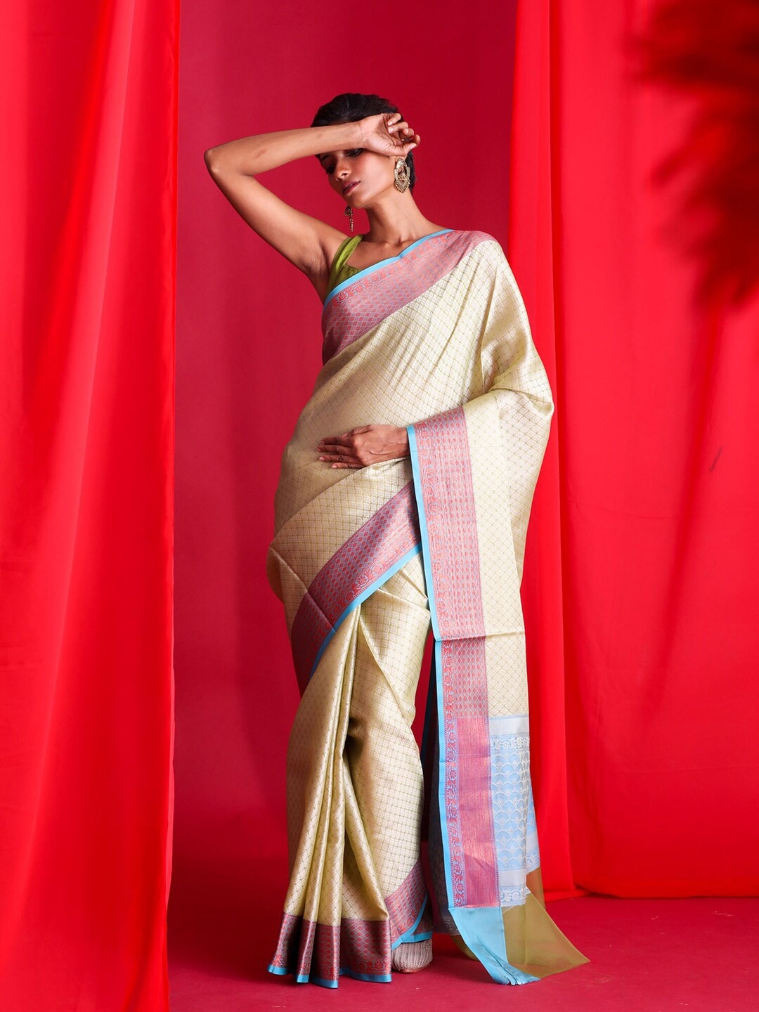 

BEATITUDE Cream-Coloured & Copper-Toned Checked Zari Organza Banarasi Saree