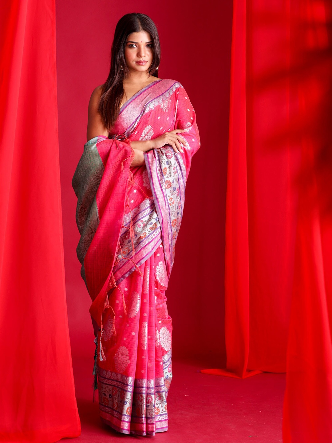 

BEATITUDE Pink & Green Ethnic Motifs Zari Banarasi Saree