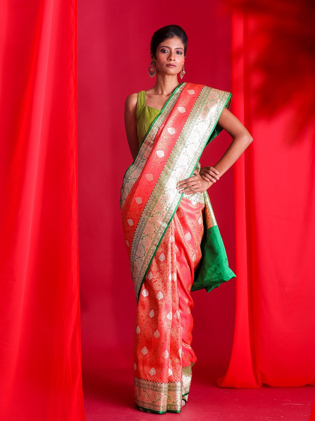 

BEATITUDE Red & Green Woven Design Zari Banarasi Saree