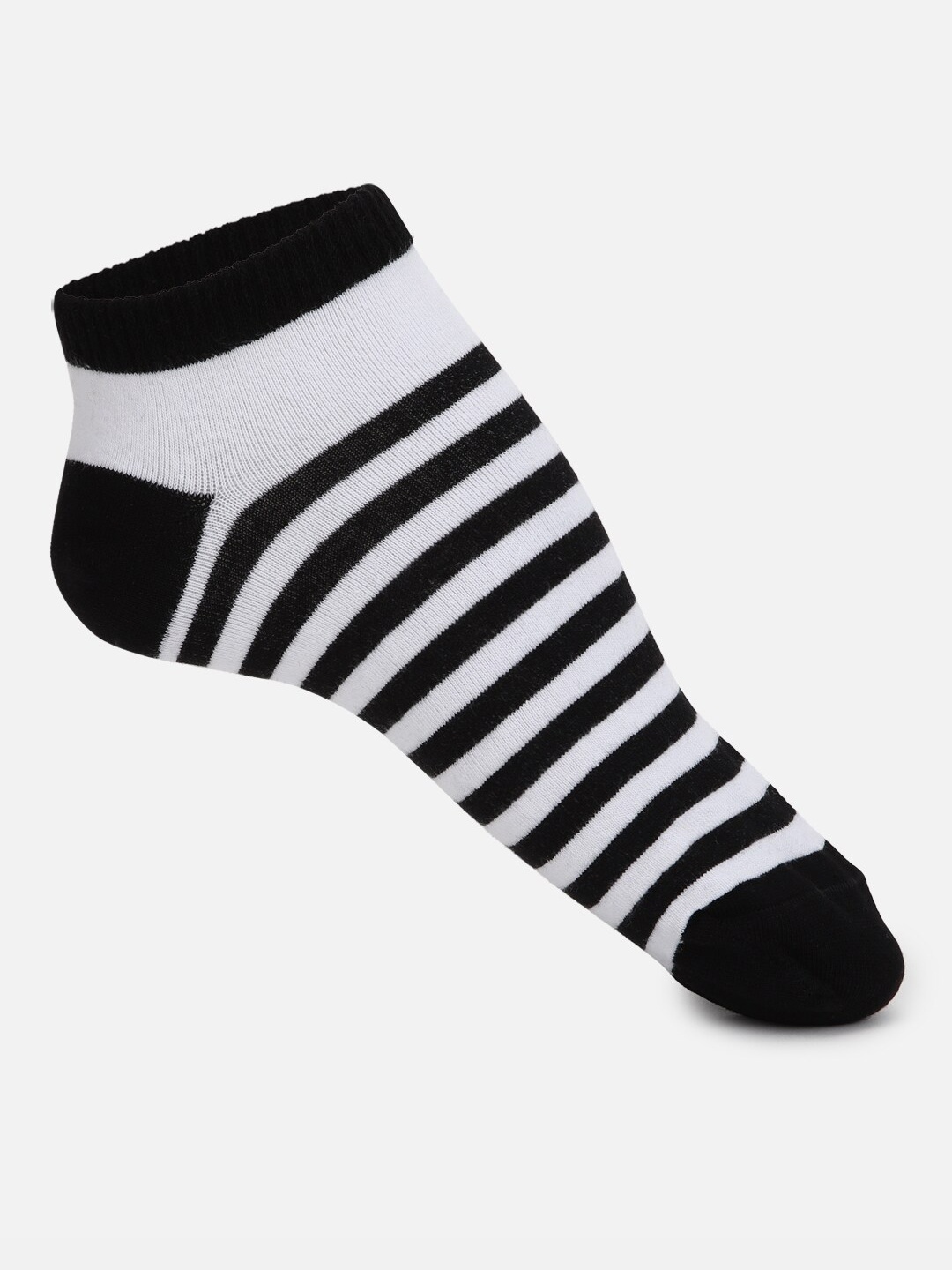 

FOREVER 21 Women White & Black Striped Ankle-Length Socks