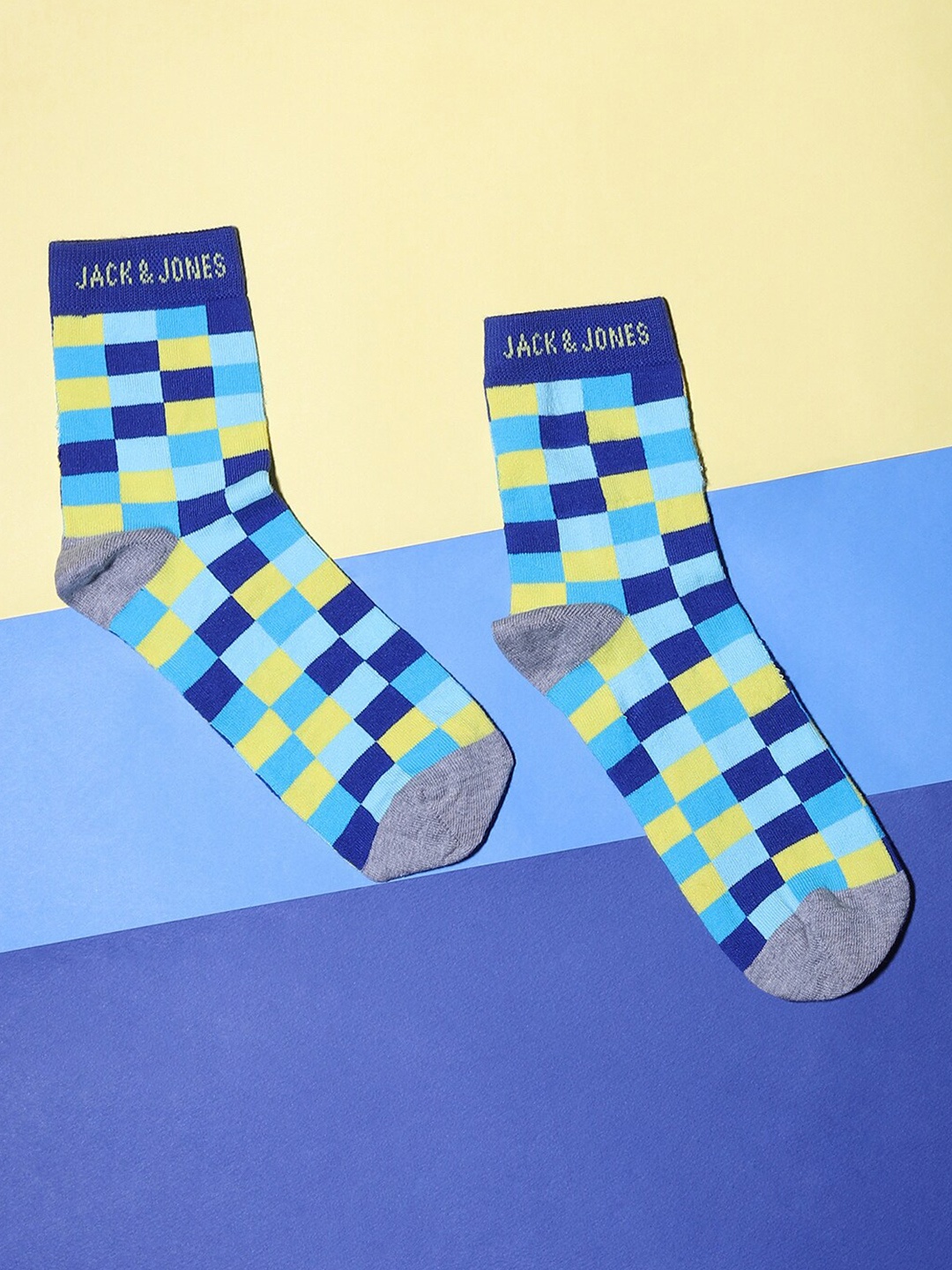 

Jack & Jones Men Blue & Yellow Checked Above Ankle-Length Cotton Socks
