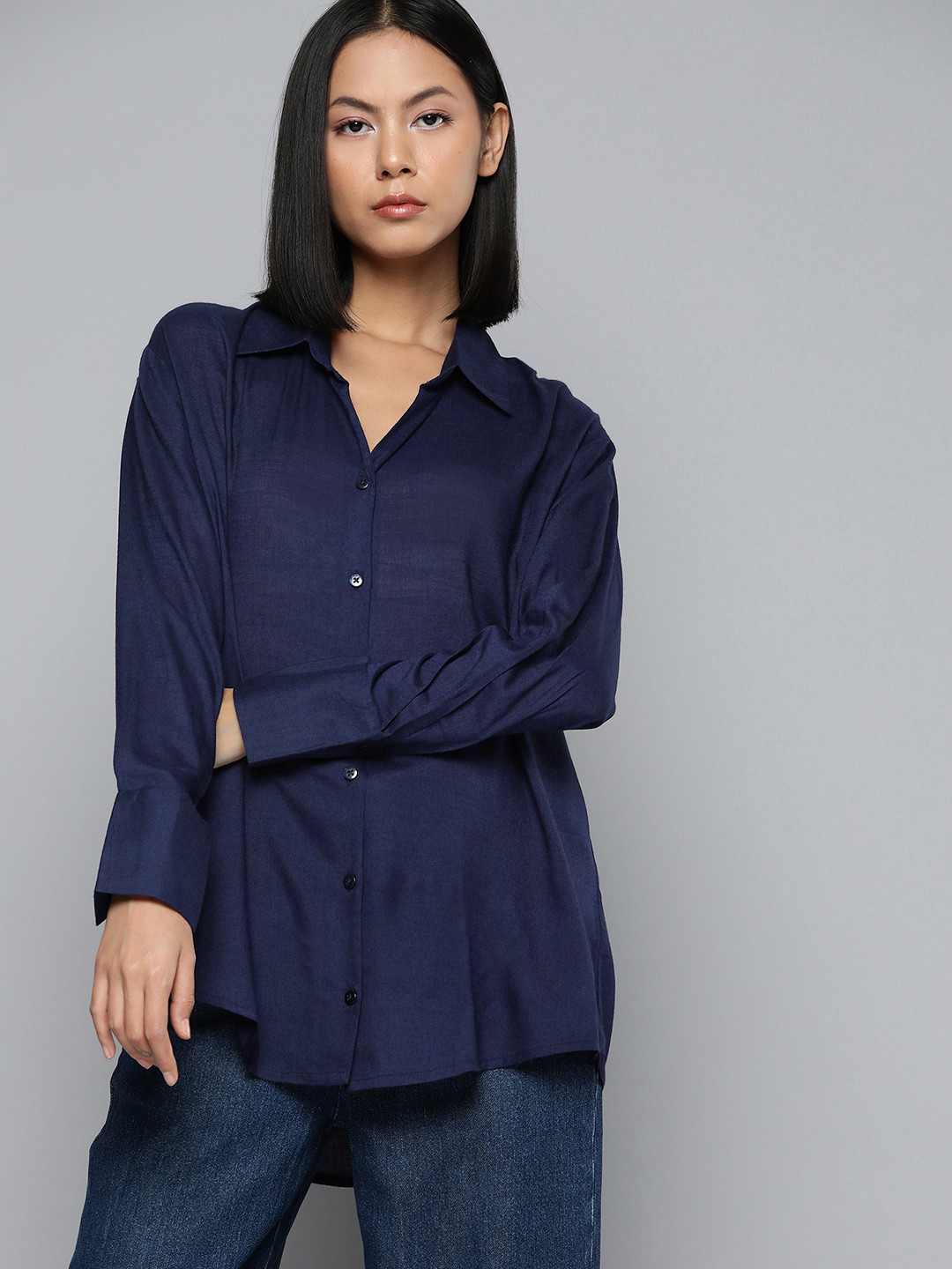 

ether Women Solid High-Low Hem Longline Casual Shirt, Navy blue