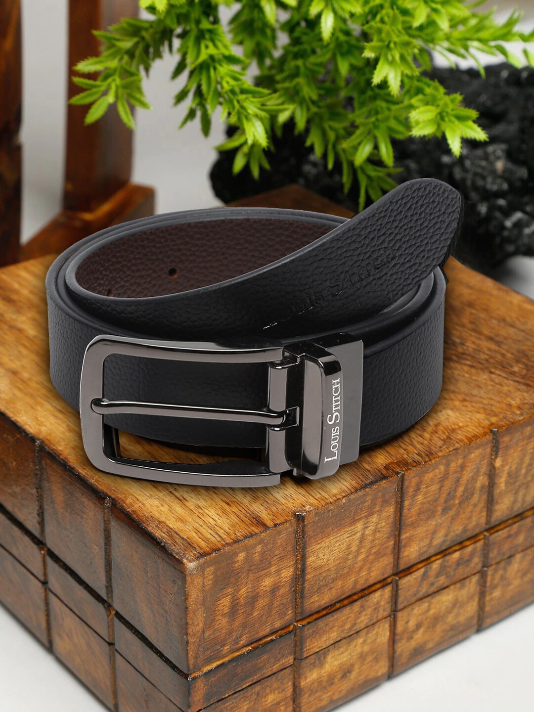 

LOUIS STITCH Men Italian Leather Textured Reversible Belt, Black