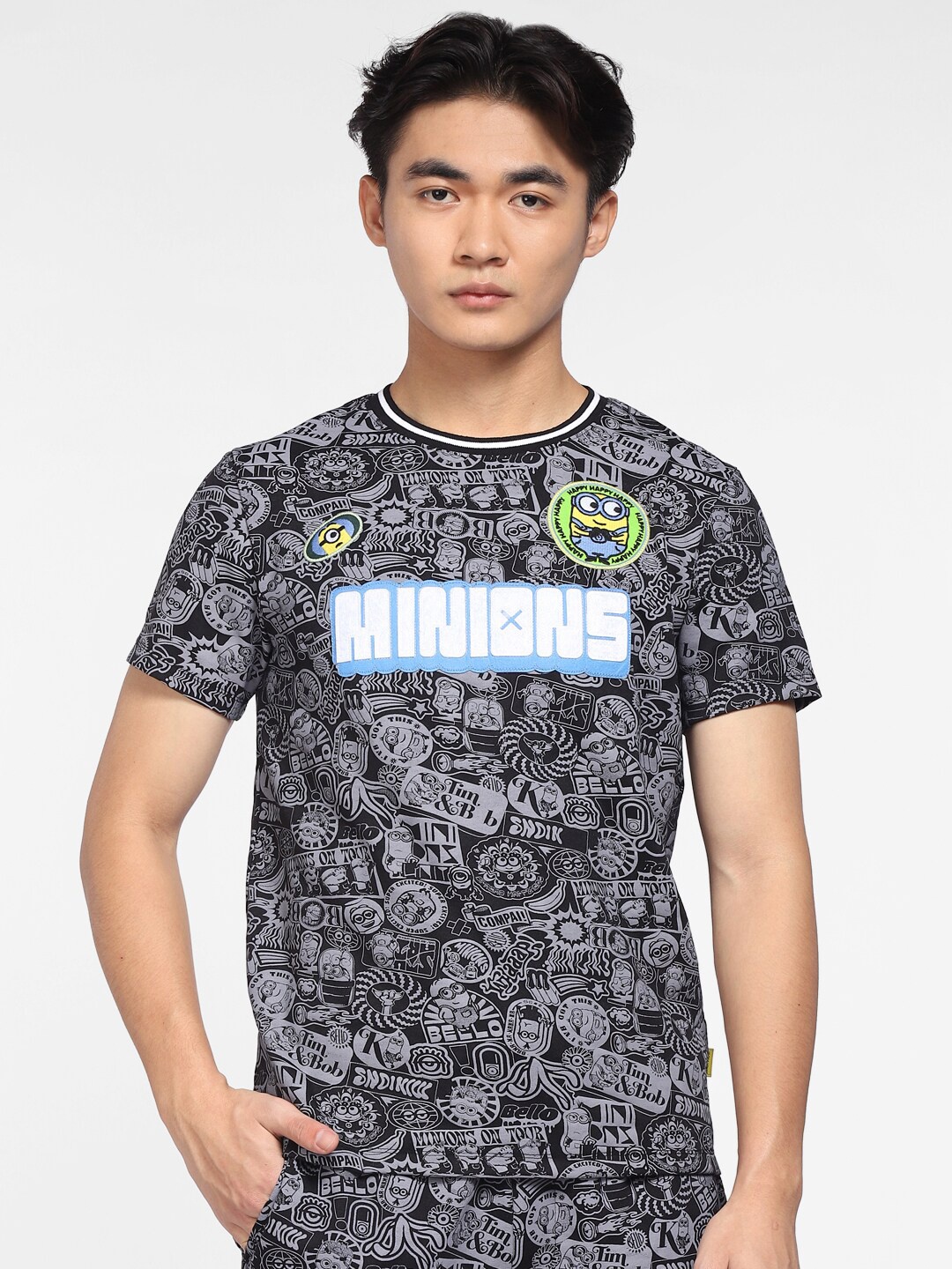

Jack & Jones Men Black Printed Applique T-shirt