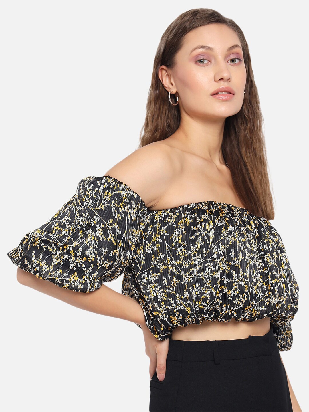 

Trend Arrest Women Black Print Off-Shoulder Bardot Top