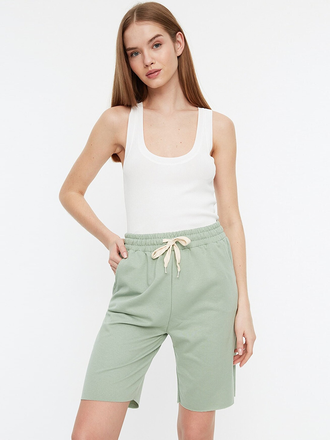 

Trendyol Women Green Solid Shorts