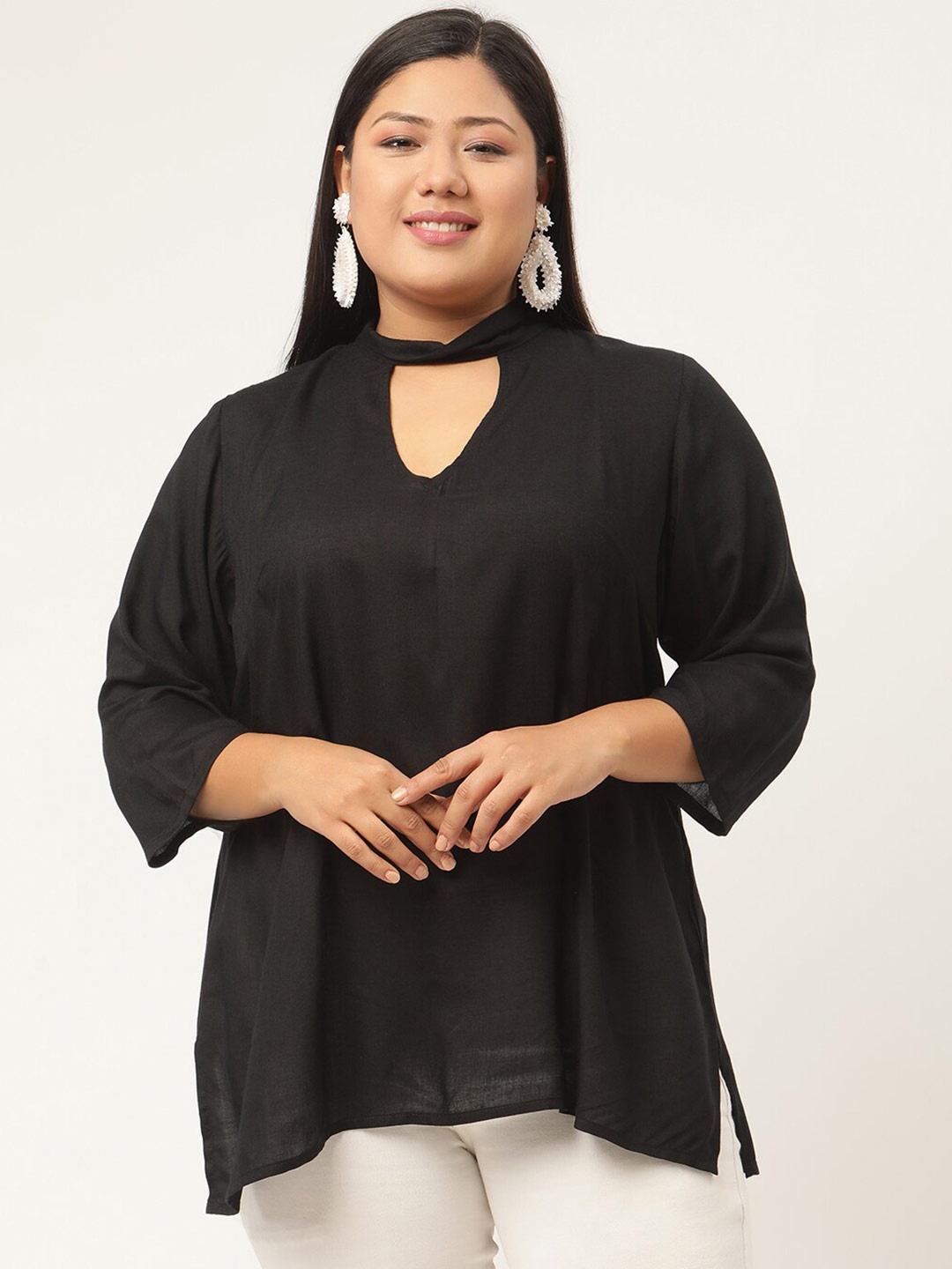 

theRebelinme Women Plus Size Black Keyhole Neck Longline Top