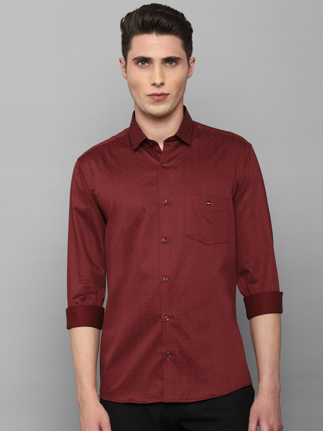 

Louis Philippe Sport Men Maroon Slim Fit Printed Cotton Casual Shirt