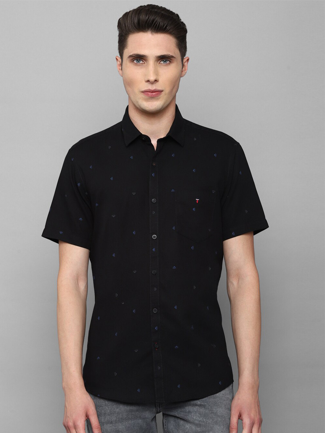 

Louis Philippe Sport Men Black Slim Fit Printed Pure Cotton Casual Shirt
