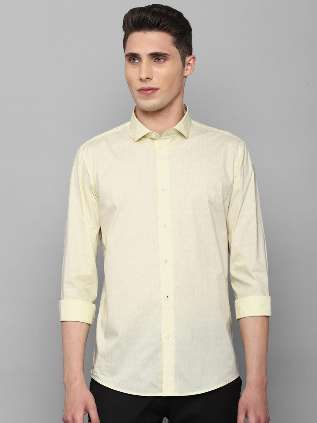

Louis Philippe Sport Men Yellow Slim Fit Printed Casual Shirt