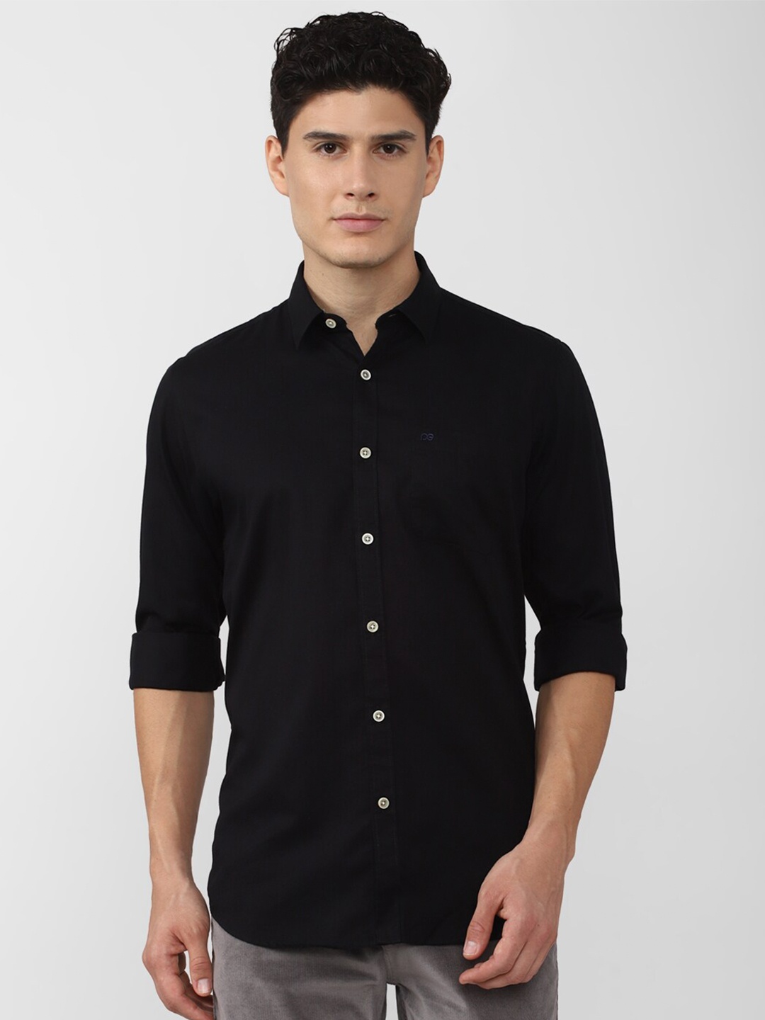 

Peter England Casuals Men Black Slim Fit Casual Shirt