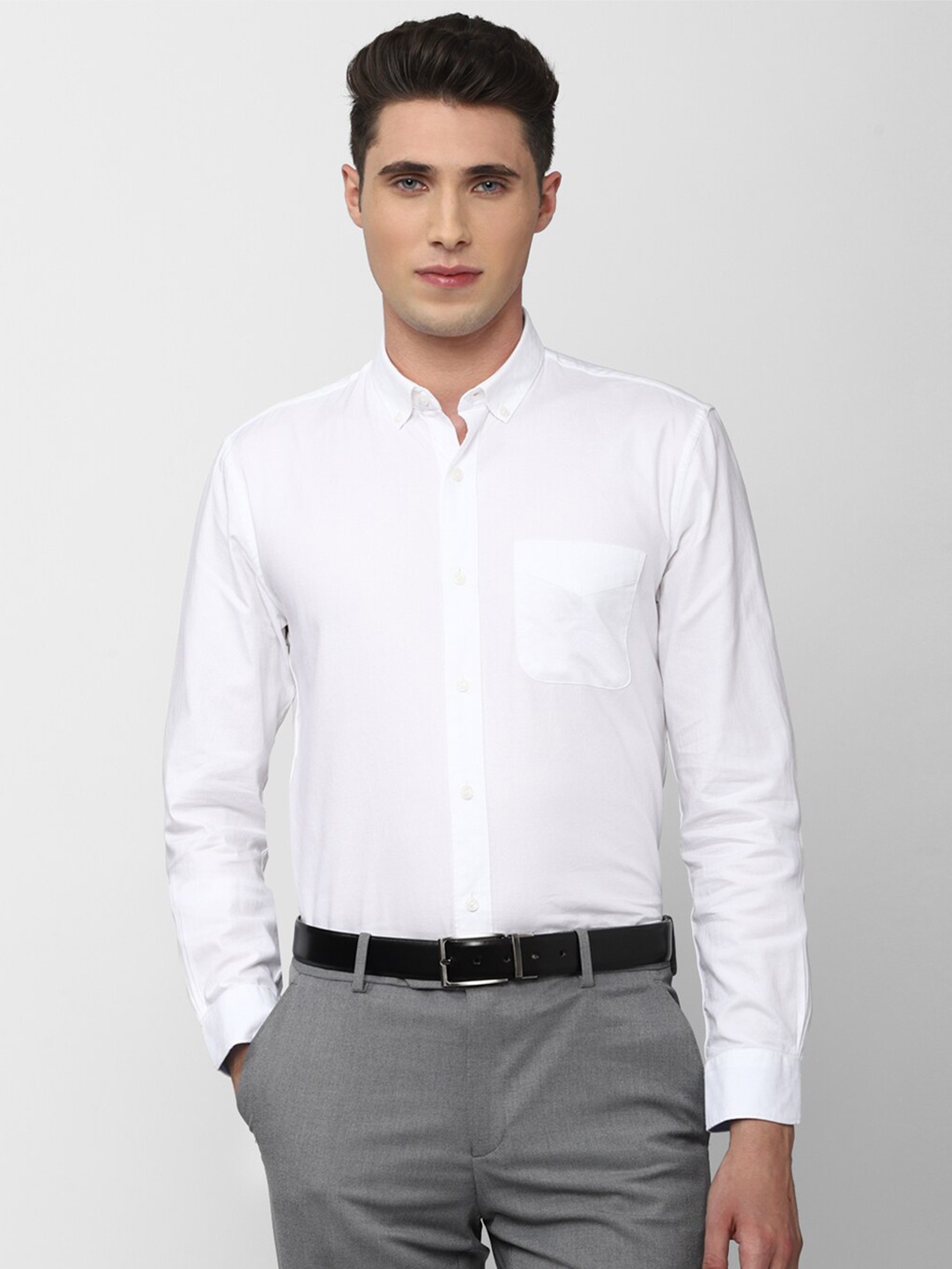 

Peter England Elite Men White Pure Cotton Slim Fit Formal Shirt